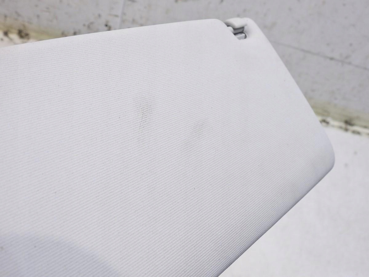 солнцезащитный козырек правый vw Golf V PLUS 1K0857552D