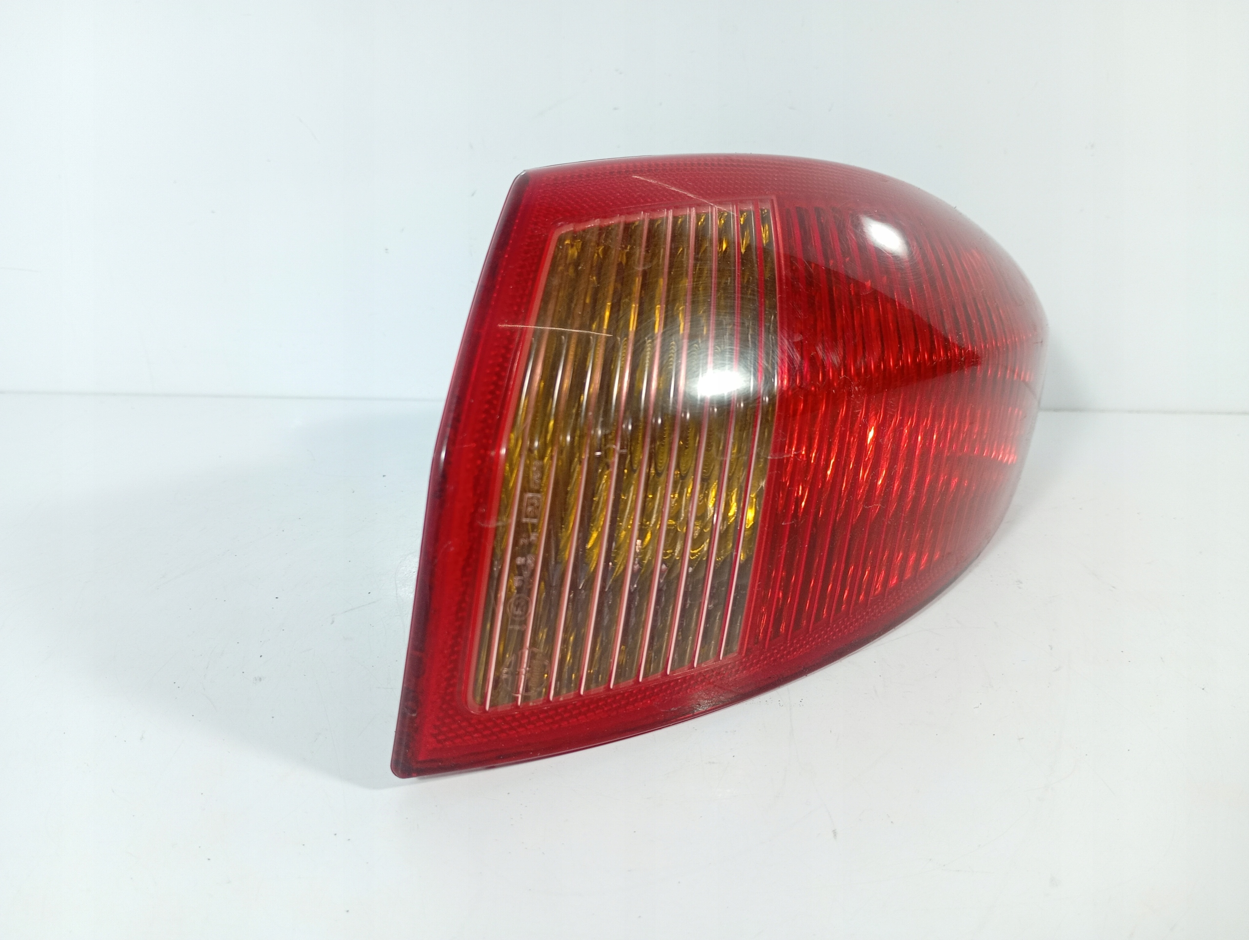 Alfa Romeo 147 00-10 light right rear rear part originál