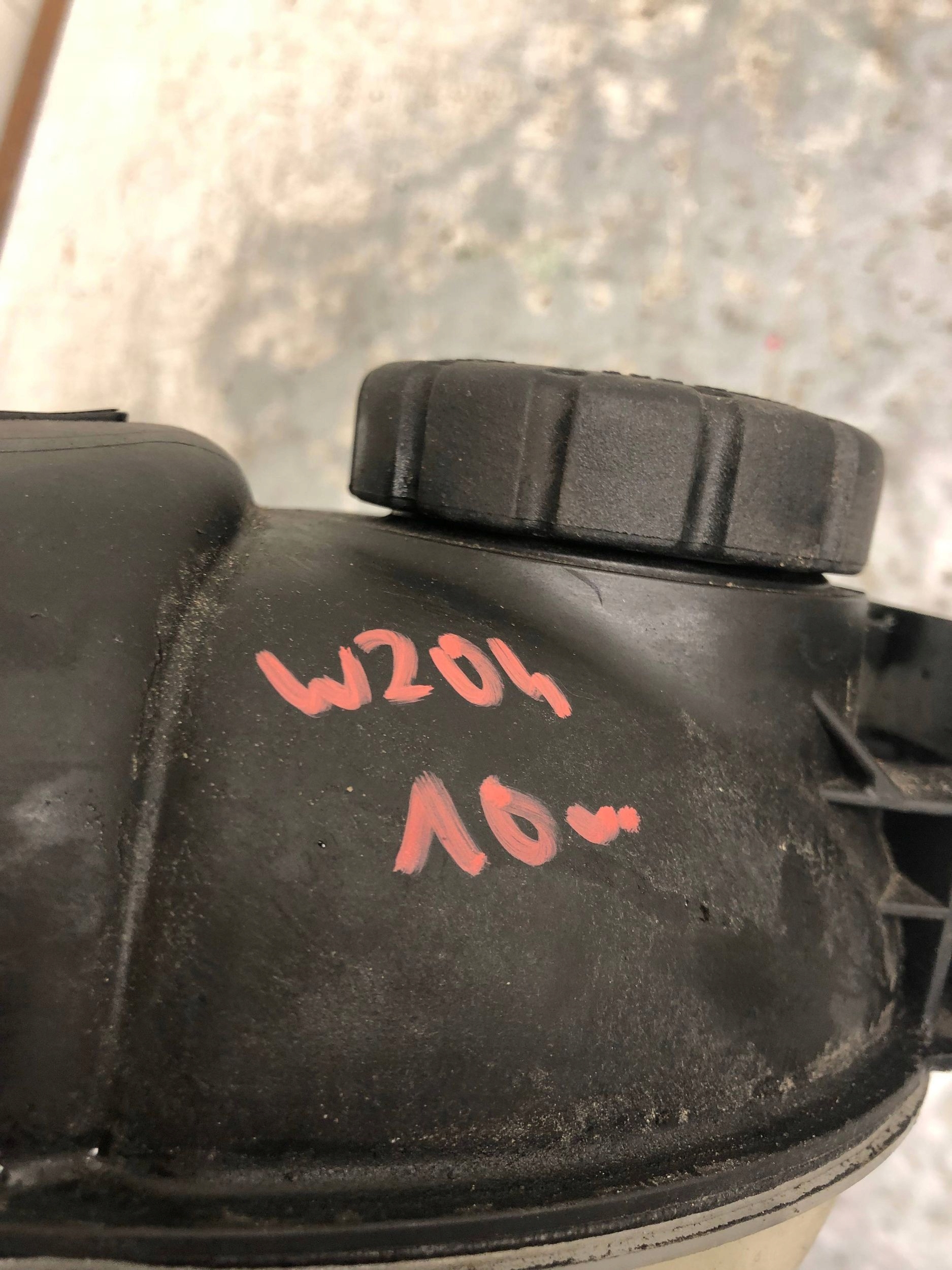 Réservoir eau MERCEDES W204 A2045000549
