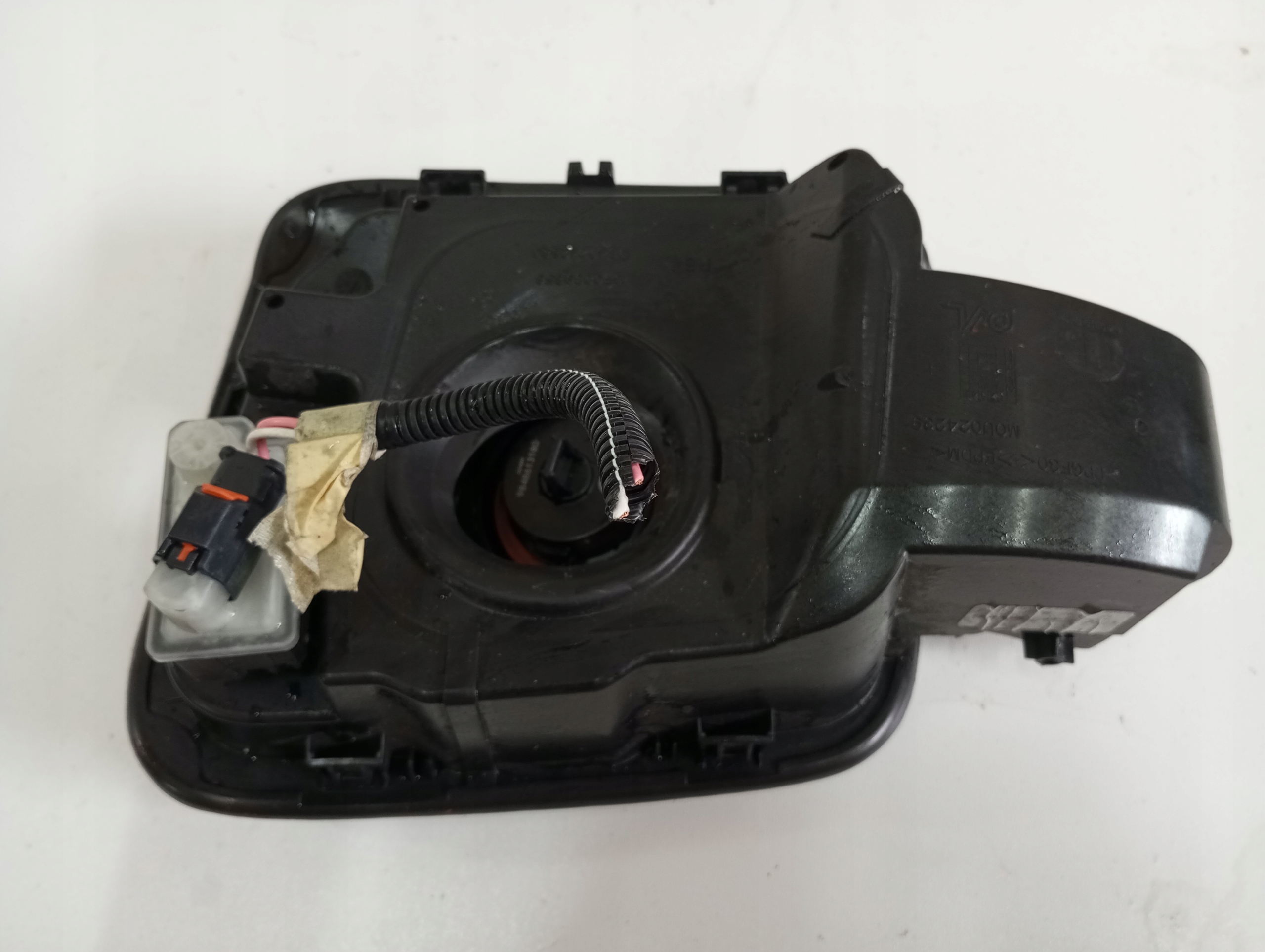 Tankklappe des Kraftstoffsbehälters PEUGEOT 3008 III 9840242580