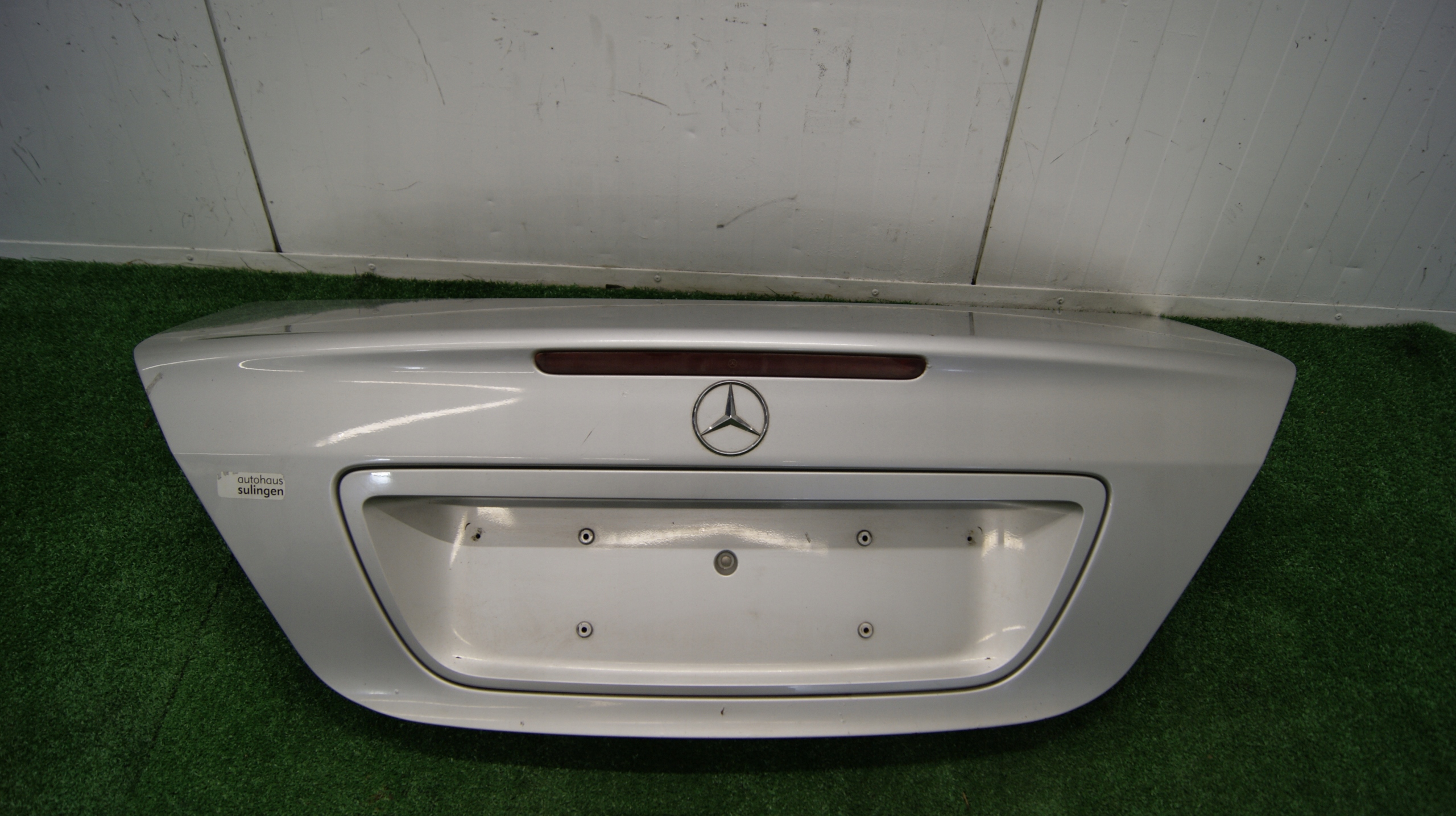 крышка багажника задняя зад mercedes-benz W203