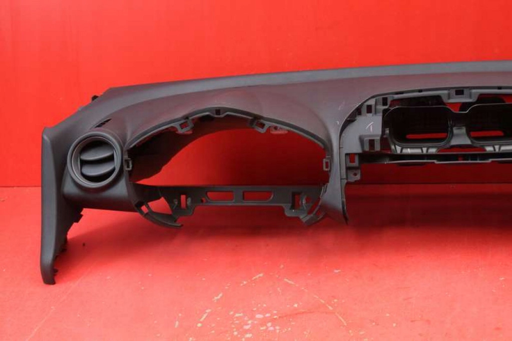 dashboard instrument panel console cockpit airbag EU TOYOTA RAV4 3 III 05-08