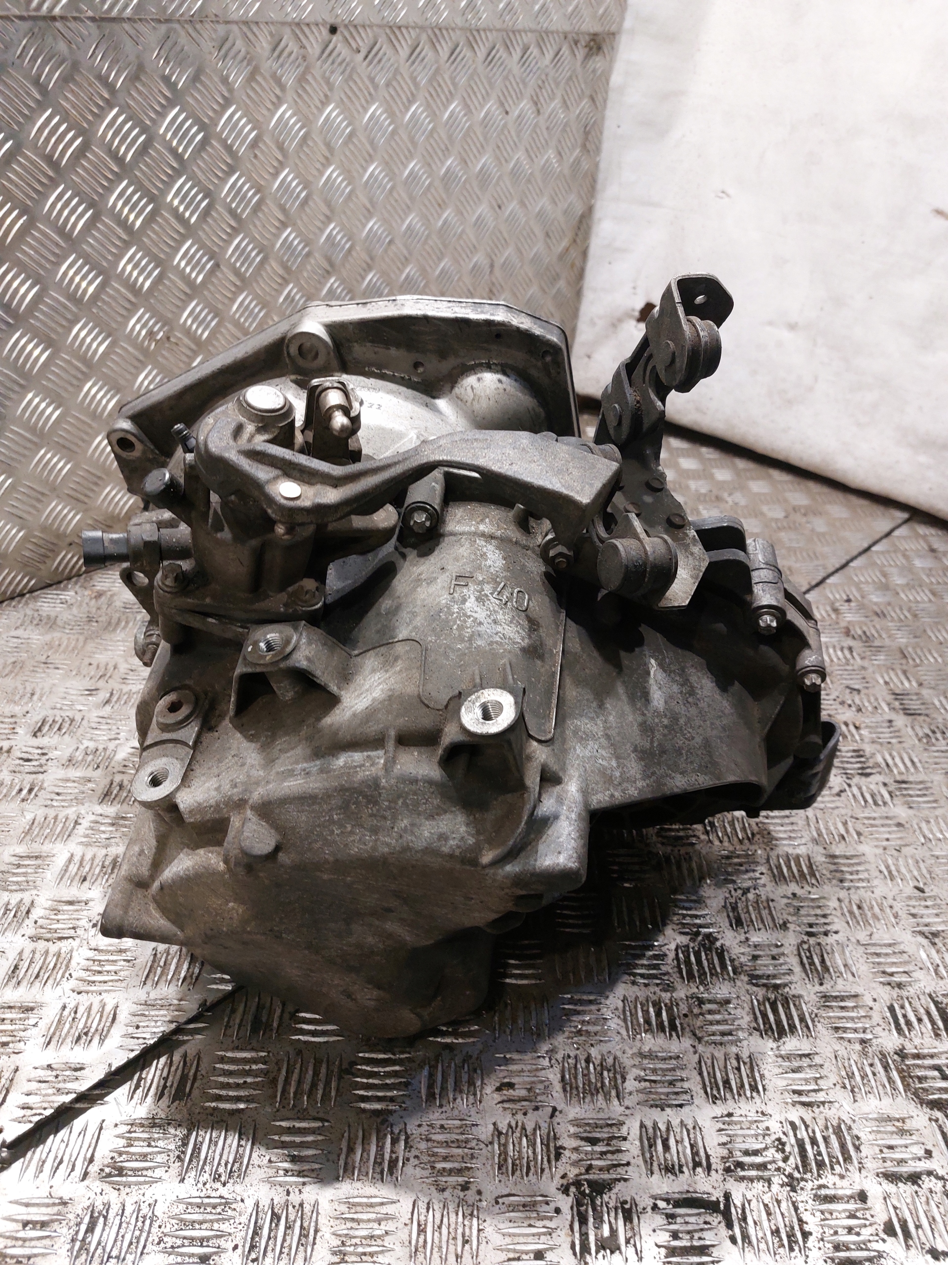 Getriebe OPEL SIGNUM 1.9CDTI F40
