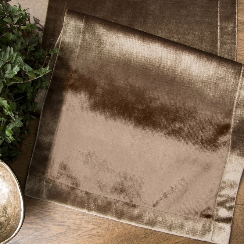 OBRUS ROYAL 1 35 X 180 CM CIEMNOBEŻOWY EUROFIRANY Waga produktu z opakowaniem jednostkowym 1 kg