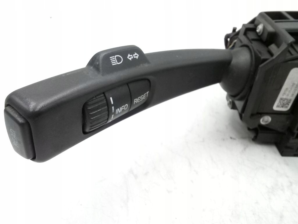 Volvo V70 III 3 steering wheel levers and controls control manetka left right
