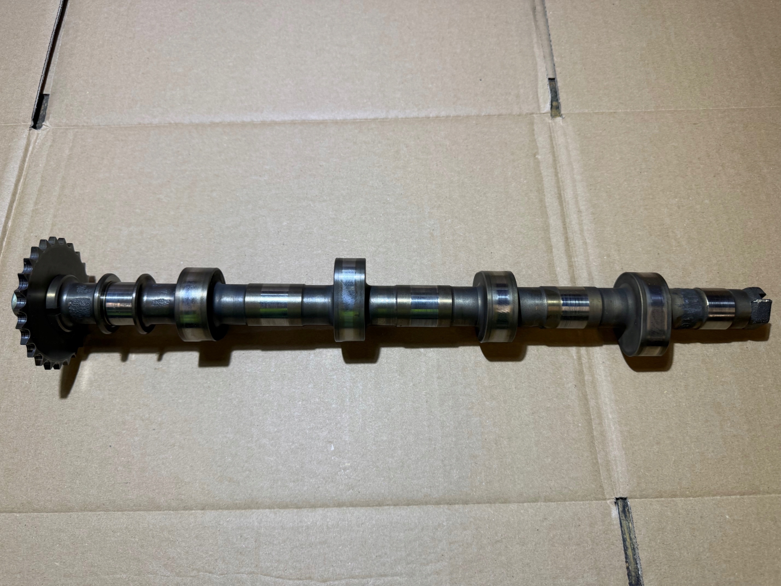 AUDI 4.2 V8 BAT Arbre à cames d’échappement Gauche