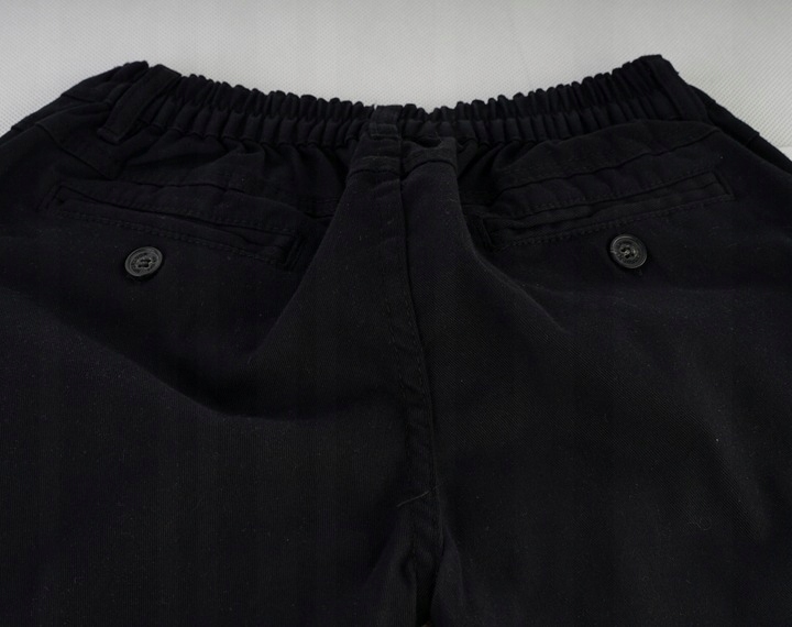 Eleganckie spodnie chłopięce wizytowe młodzieżowe gumka czarne PL Kada 164 Rozmiar (new) 164 (159 - 164 cm)