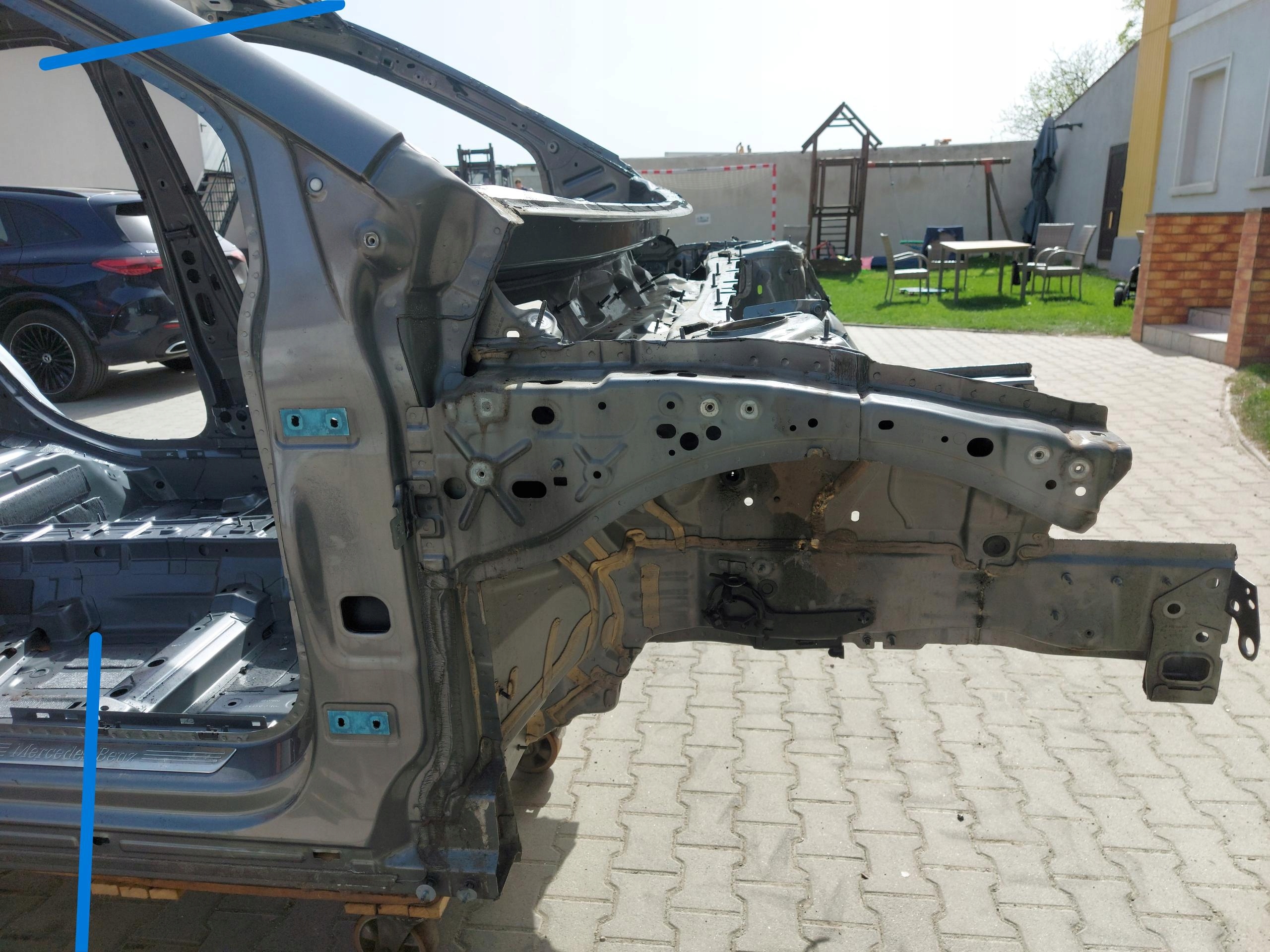 Mercedes w247 B-Classa quarter quarter right front front grey 787
