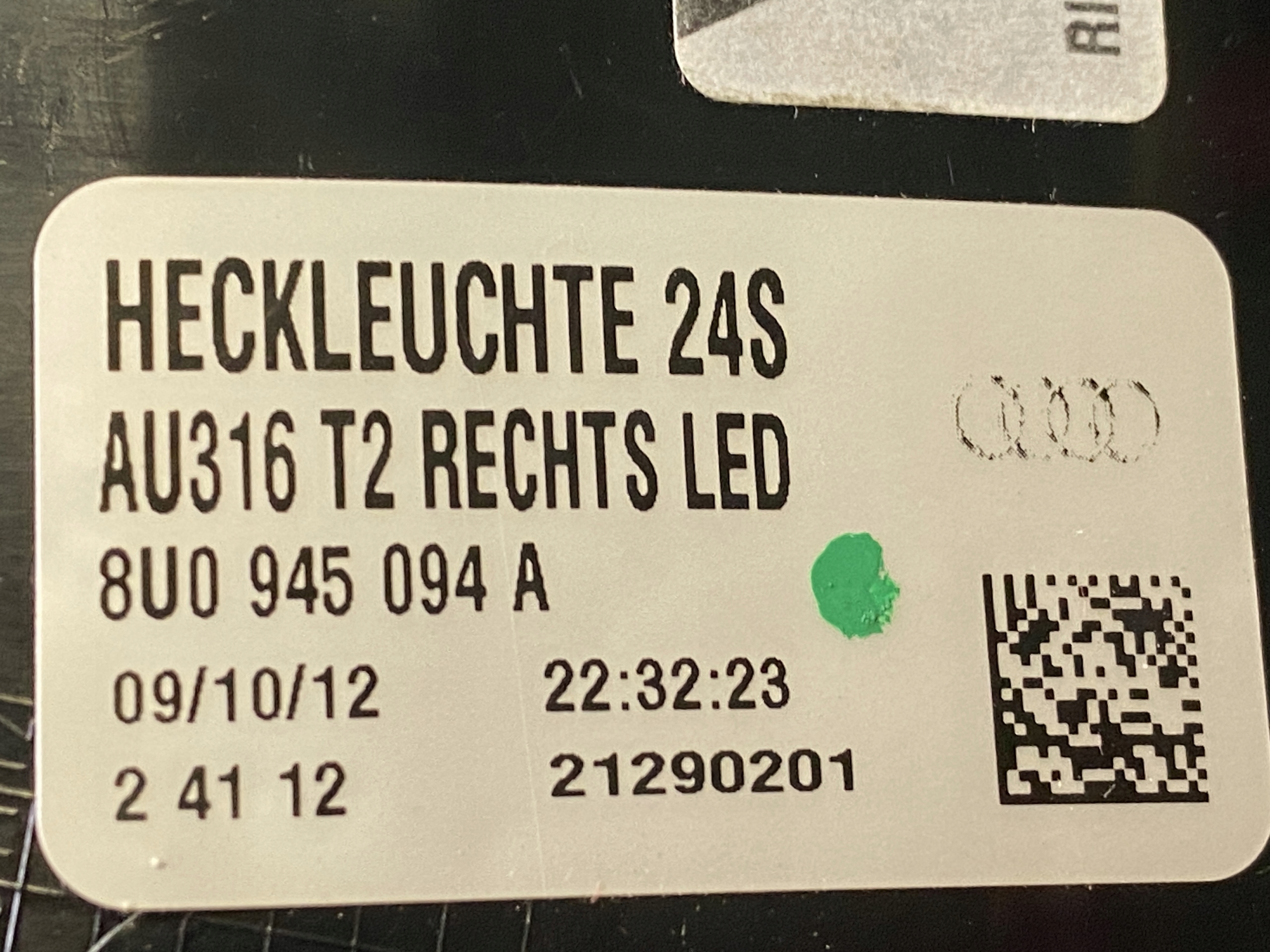AUDI Q3 8U light right rear part LED 8U0945094A
