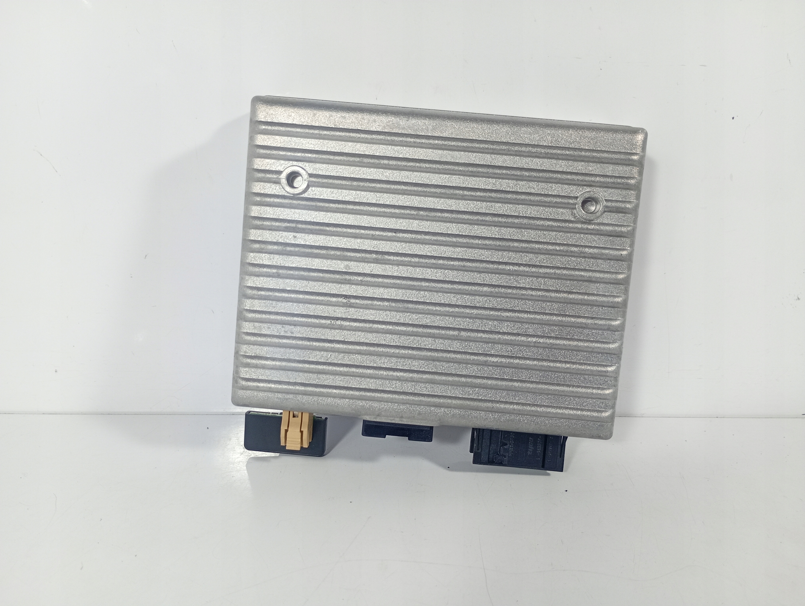 Opel Insignia A 08-13 control unit module BLUETOOTH OE 13314404