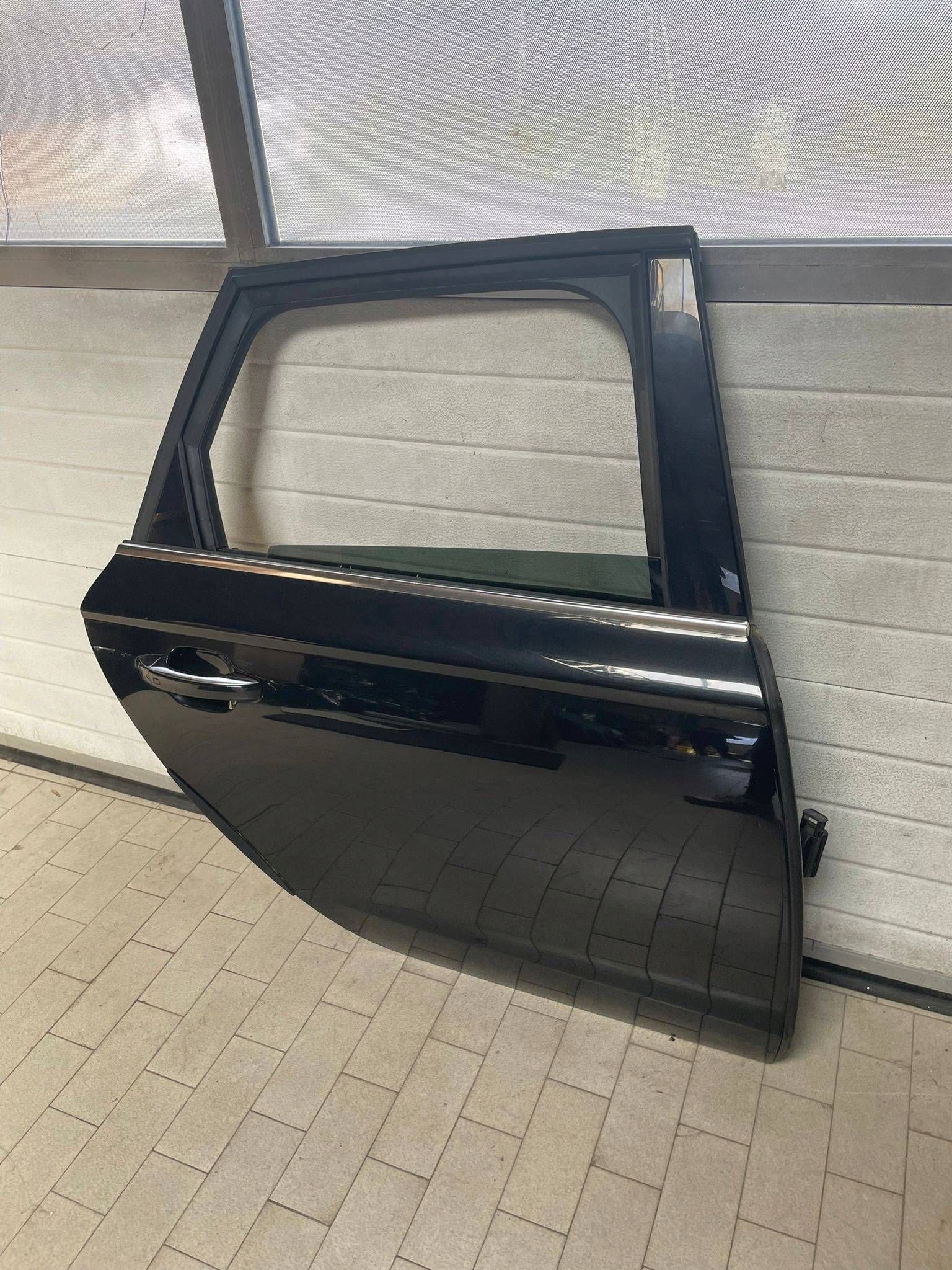 door rear. rear part side right Audi A6 S6 C7 4G ALLROAD