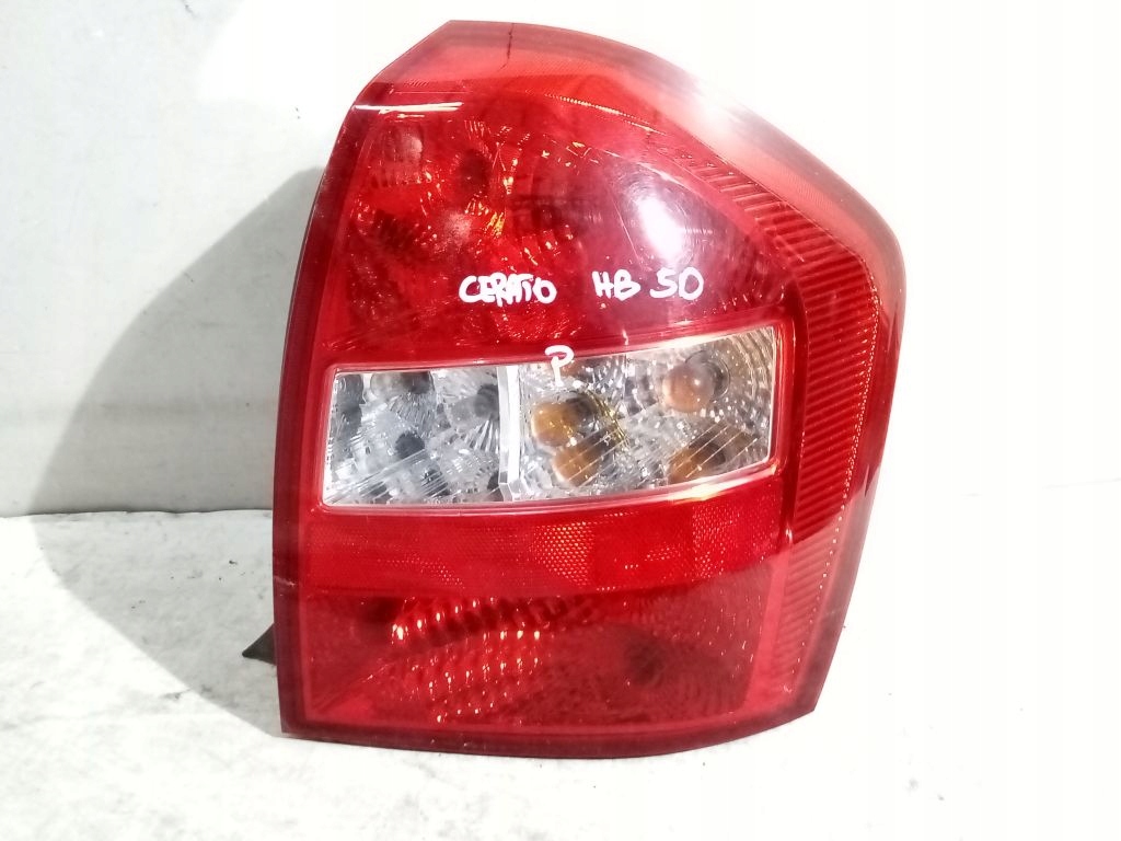 Kia Cerato and HB 5D light right rear part rear