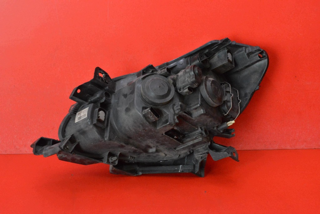 REFLEKTOR right light front lens XENON EU 8200626747 RENAULT CLIO 3 III