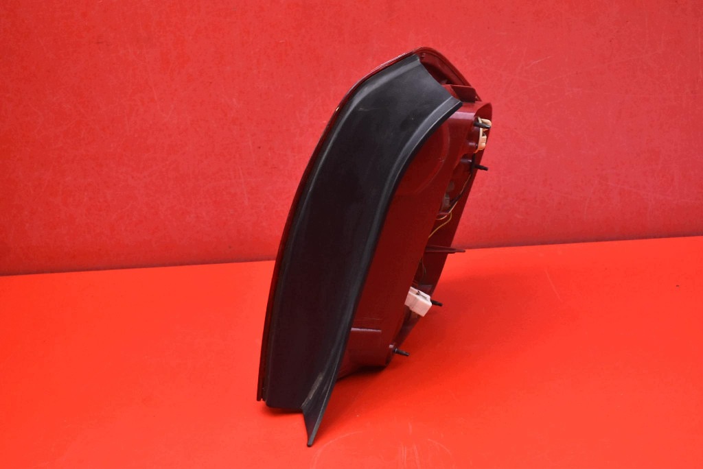 light left rear part rear 92401-2F2 KIA CERATO 1 and HB 04-06