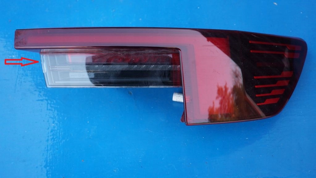 VOLVO POLESTAR 4 - desna stražnja far