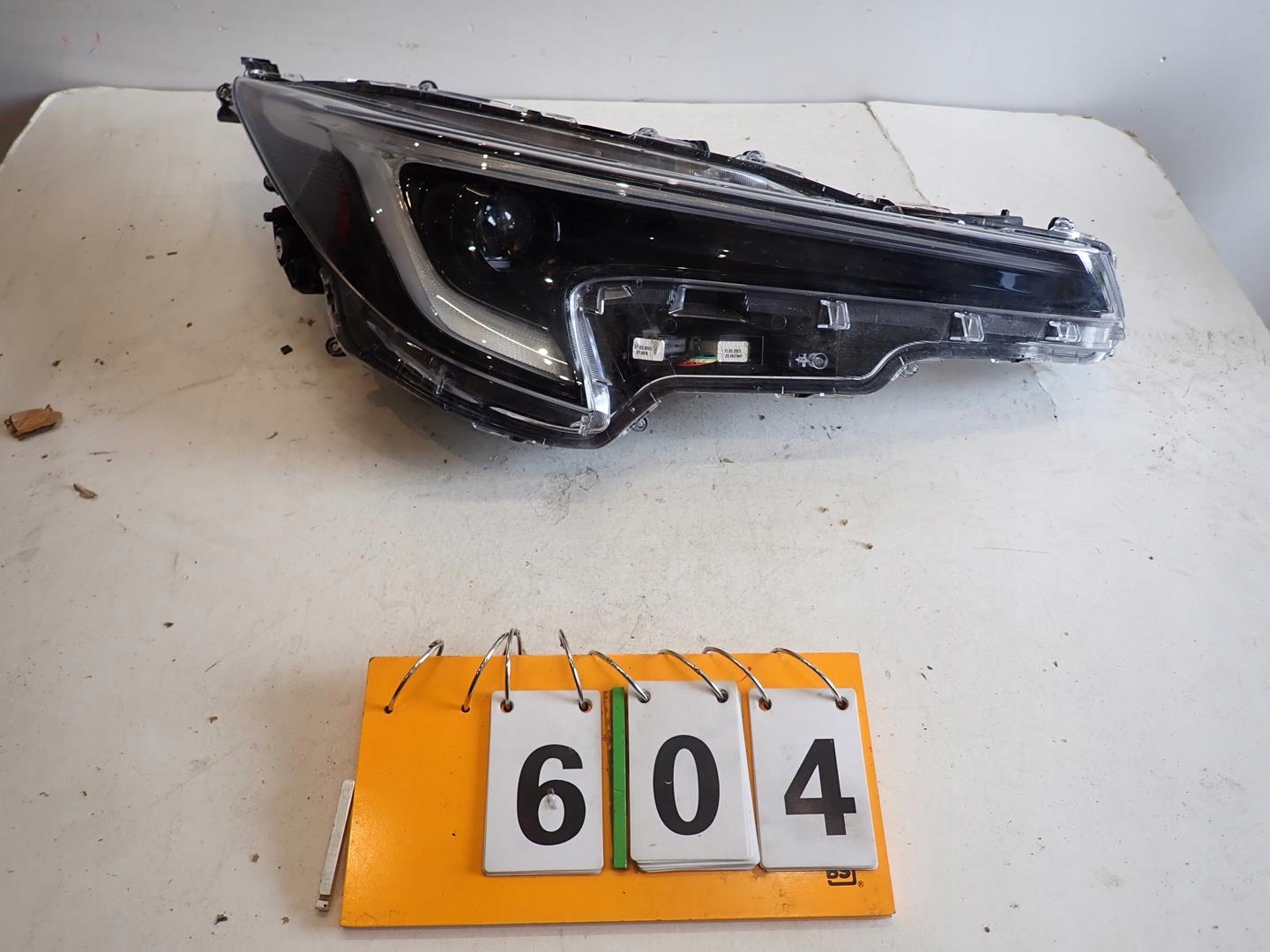 light front front right TOYOTA COROLLA E21 LIFT 2022- FULL LED
