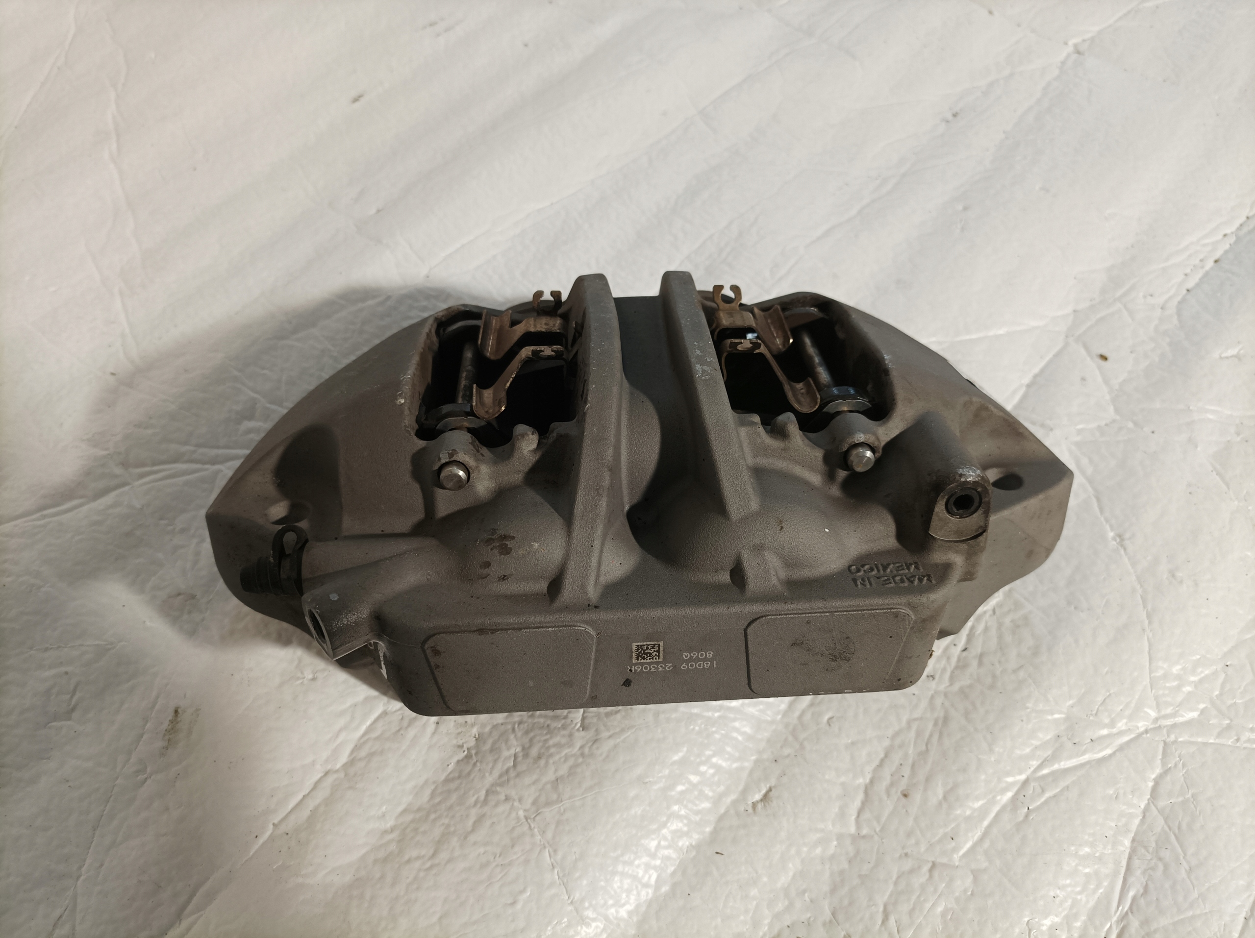 AUDI Q5 II caliper brakes right front 80A615106Q