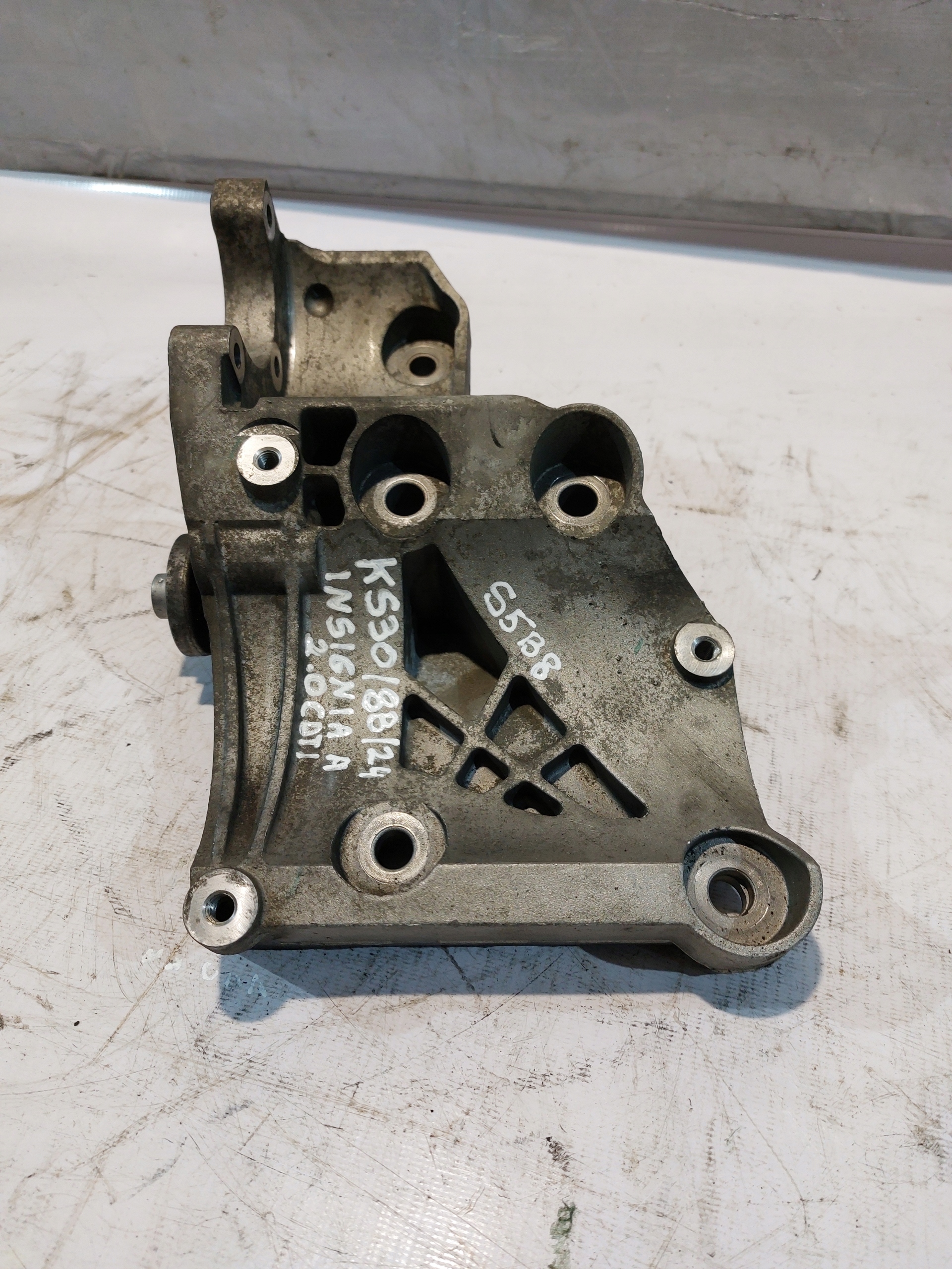 holder alternator OPEL INSIGNIA A 2.0CDTI