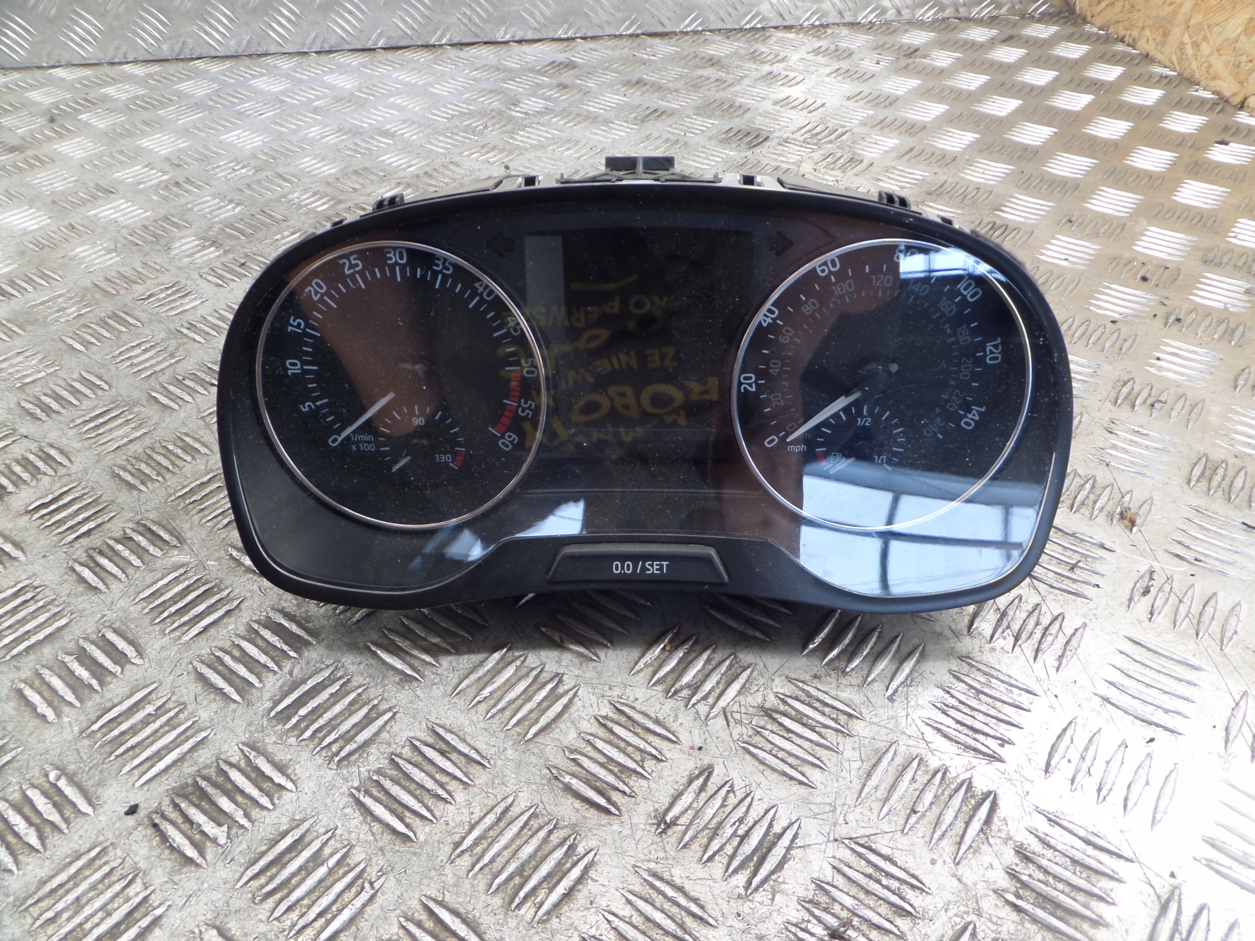 dials Skoda OE 6V0920941A