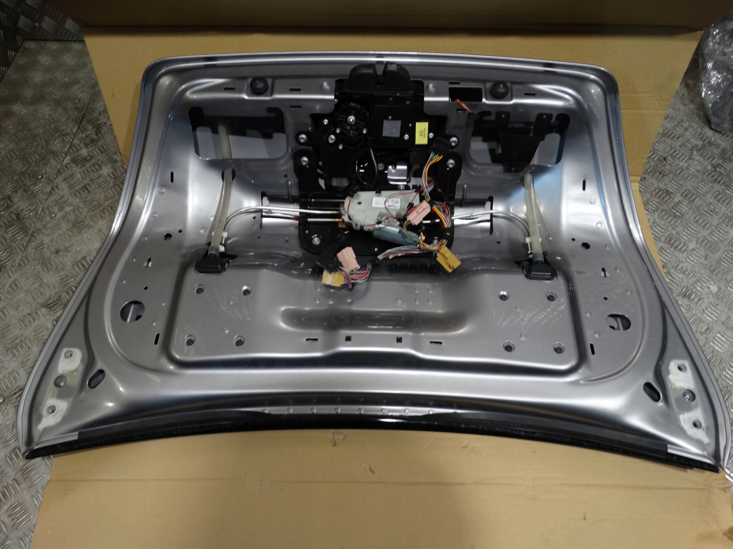 IDEALNA KPL. boot doors BENTLEY GT 1