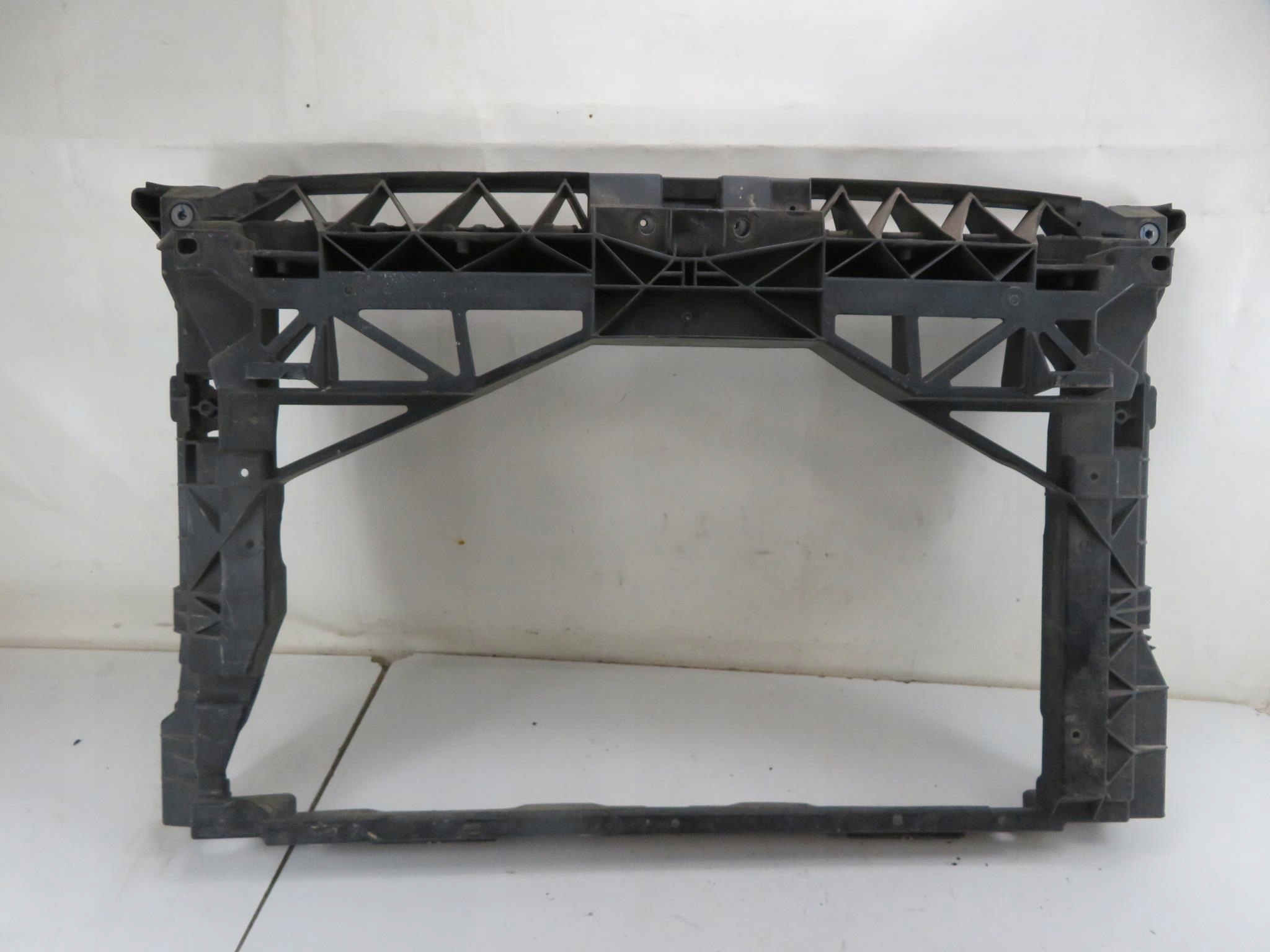 WZMOCNIENIE PAS PRZEDNI SEAT LEON III 5F0805594C