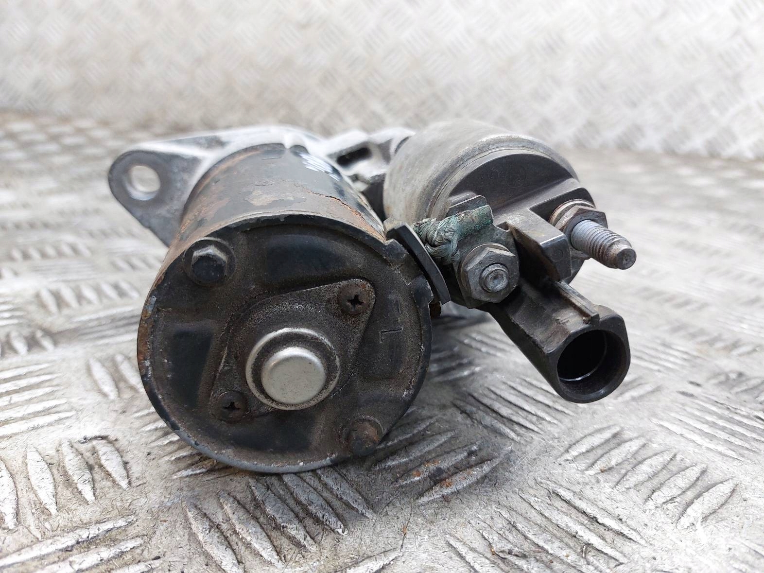 starter VOLKSWAGEN GOLF V plus 1.6 FSI