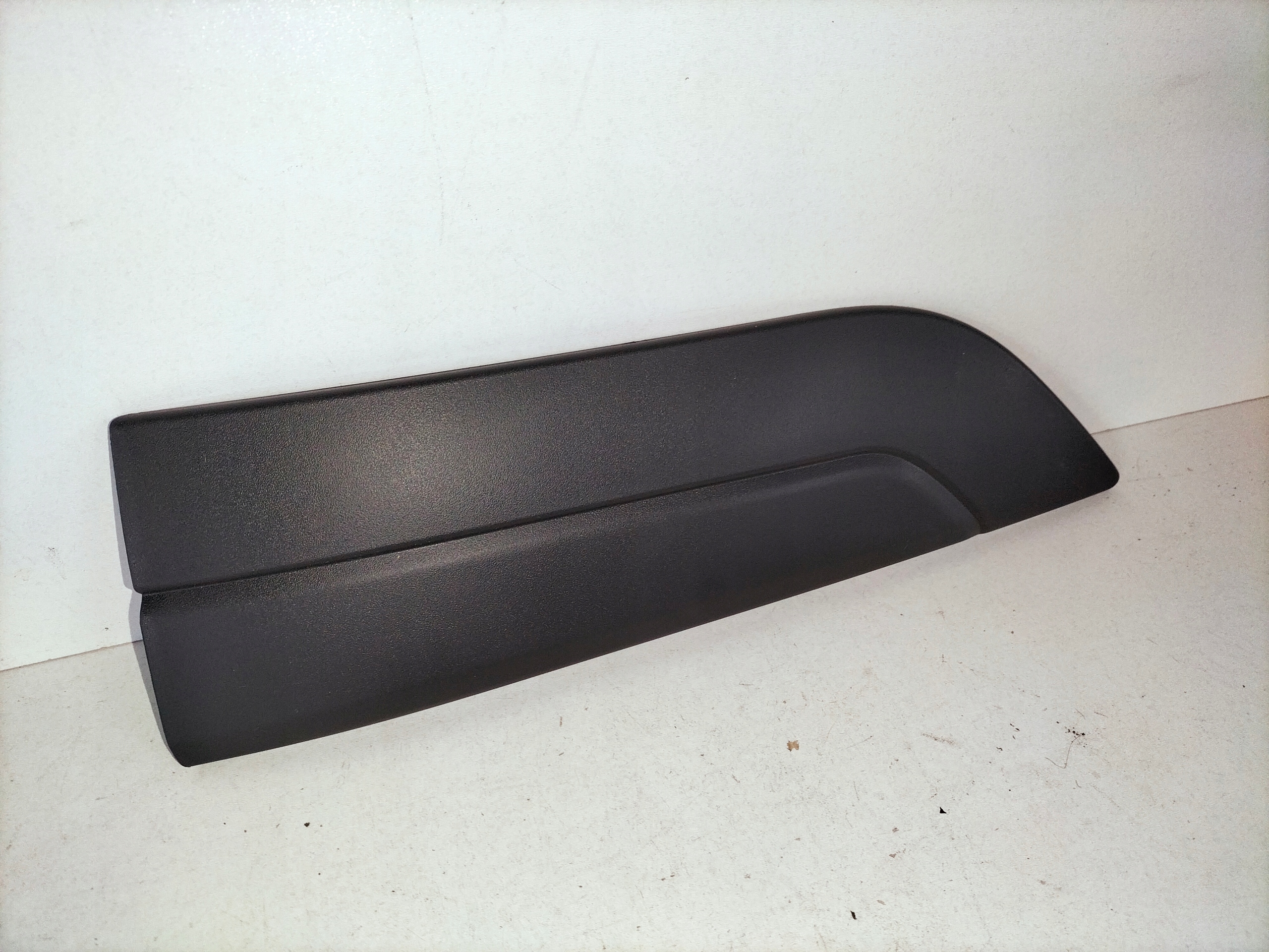 moulding cap supports front right IVECO DAILY 14