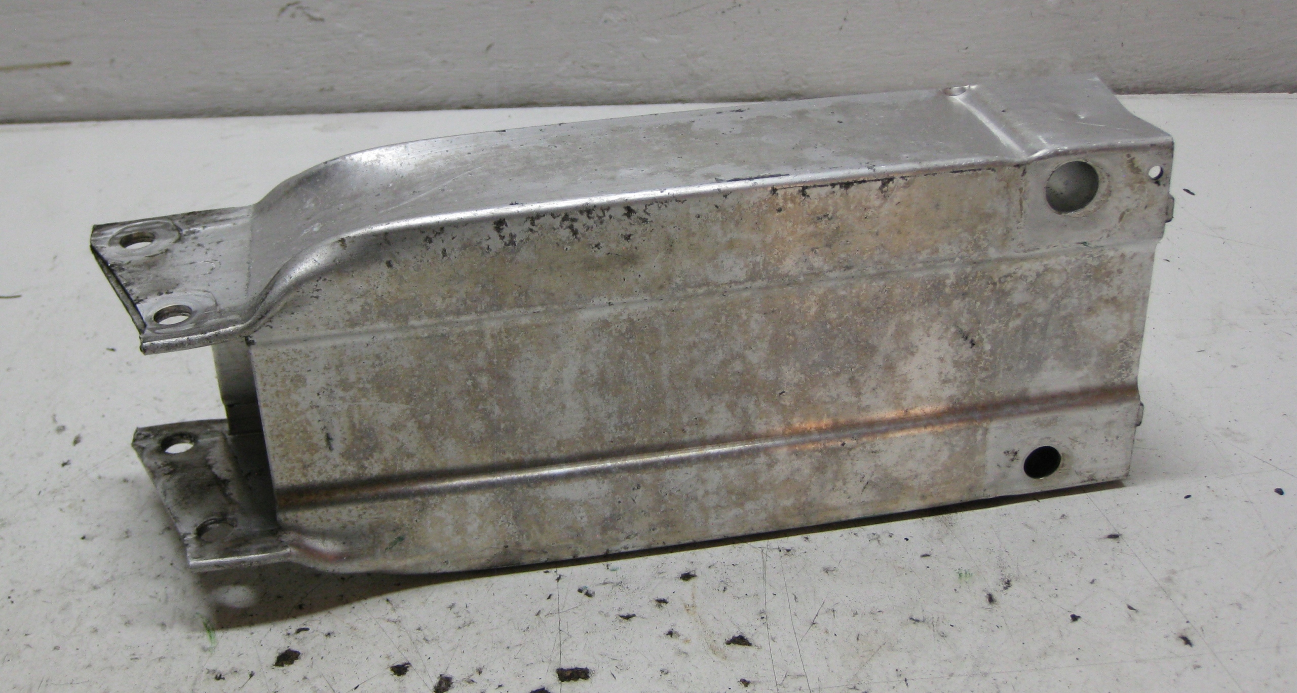 MERCEDES W207 3.0 CDI 11R beam tips right A2076200295