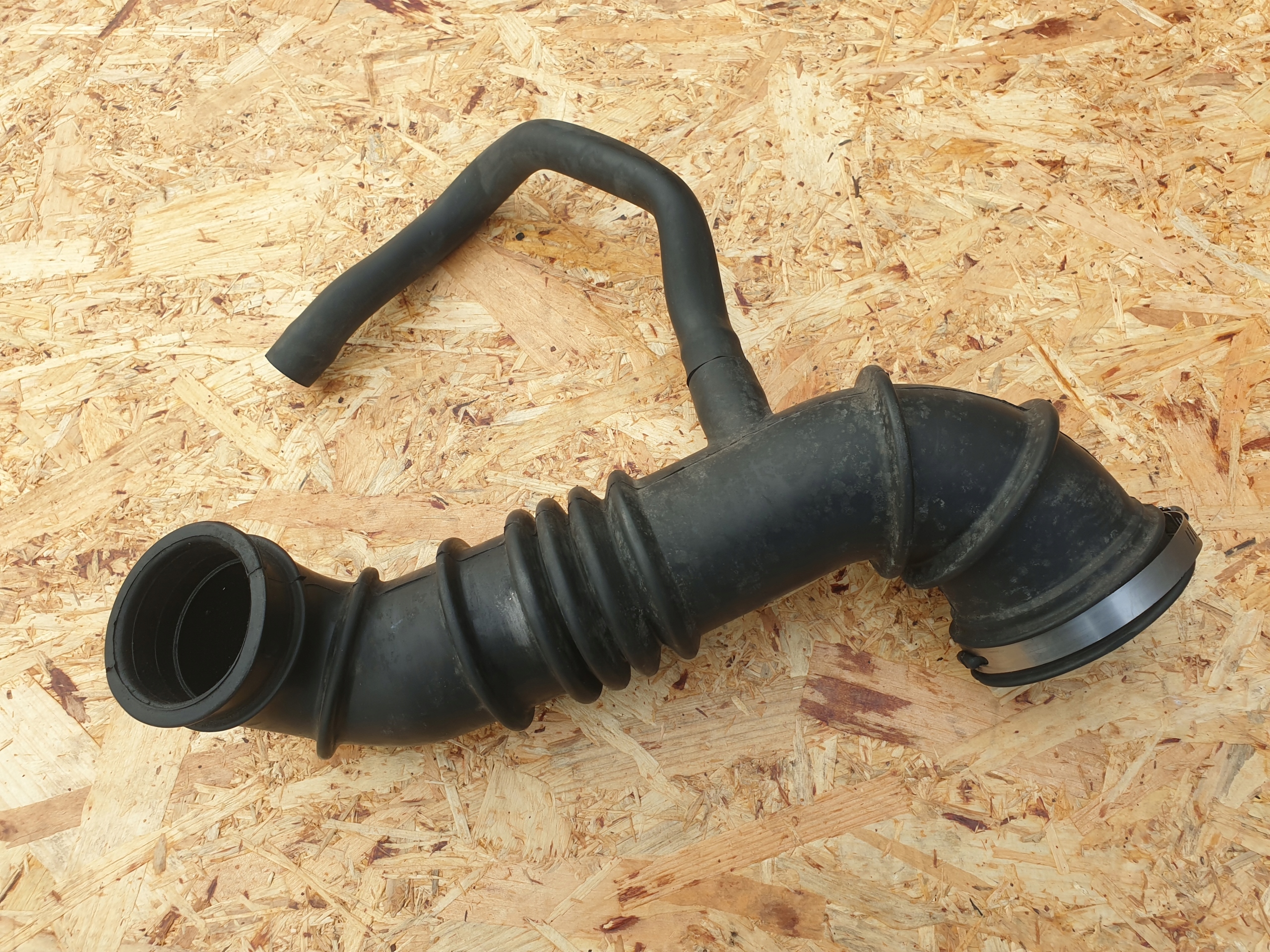 rohr DOLOT Schlauch luft JEEP CHEROKEE 2.5CRD 53013104AB
