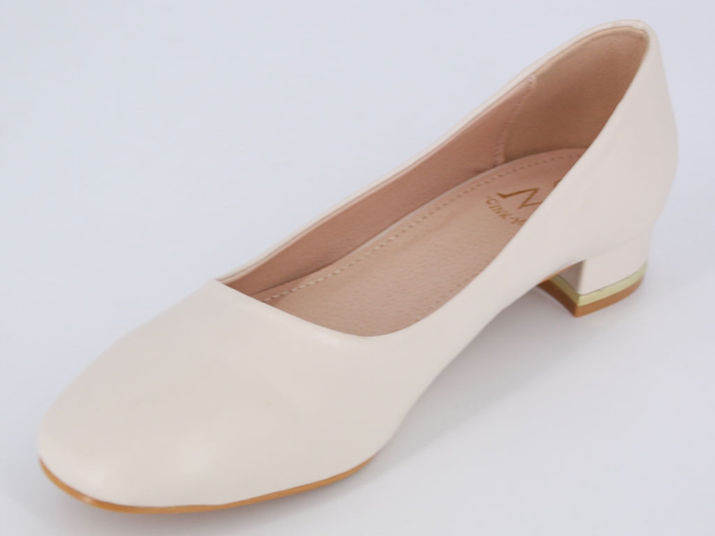 CZÓŁENKA NA NISKIM OBCASIE PÓŁBUTY SKÓRZANE BEŻOWE BUTY DAMSKIE 41 Marka inna