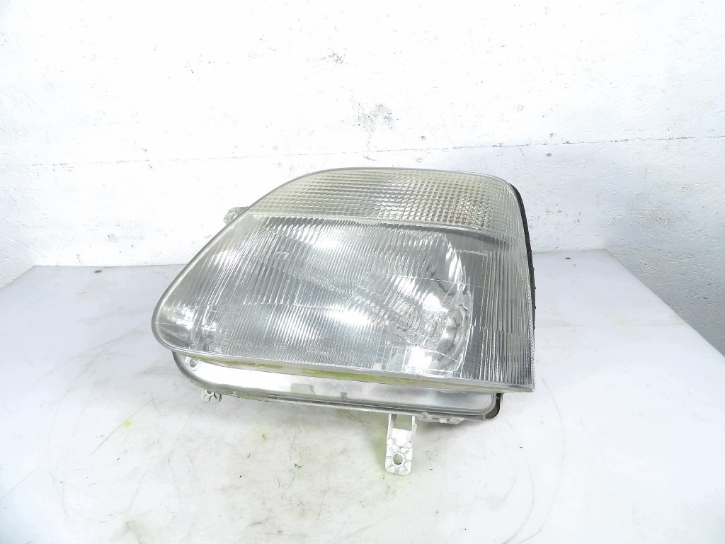 OPEL AGILA A REFLEKTOR left 09204189