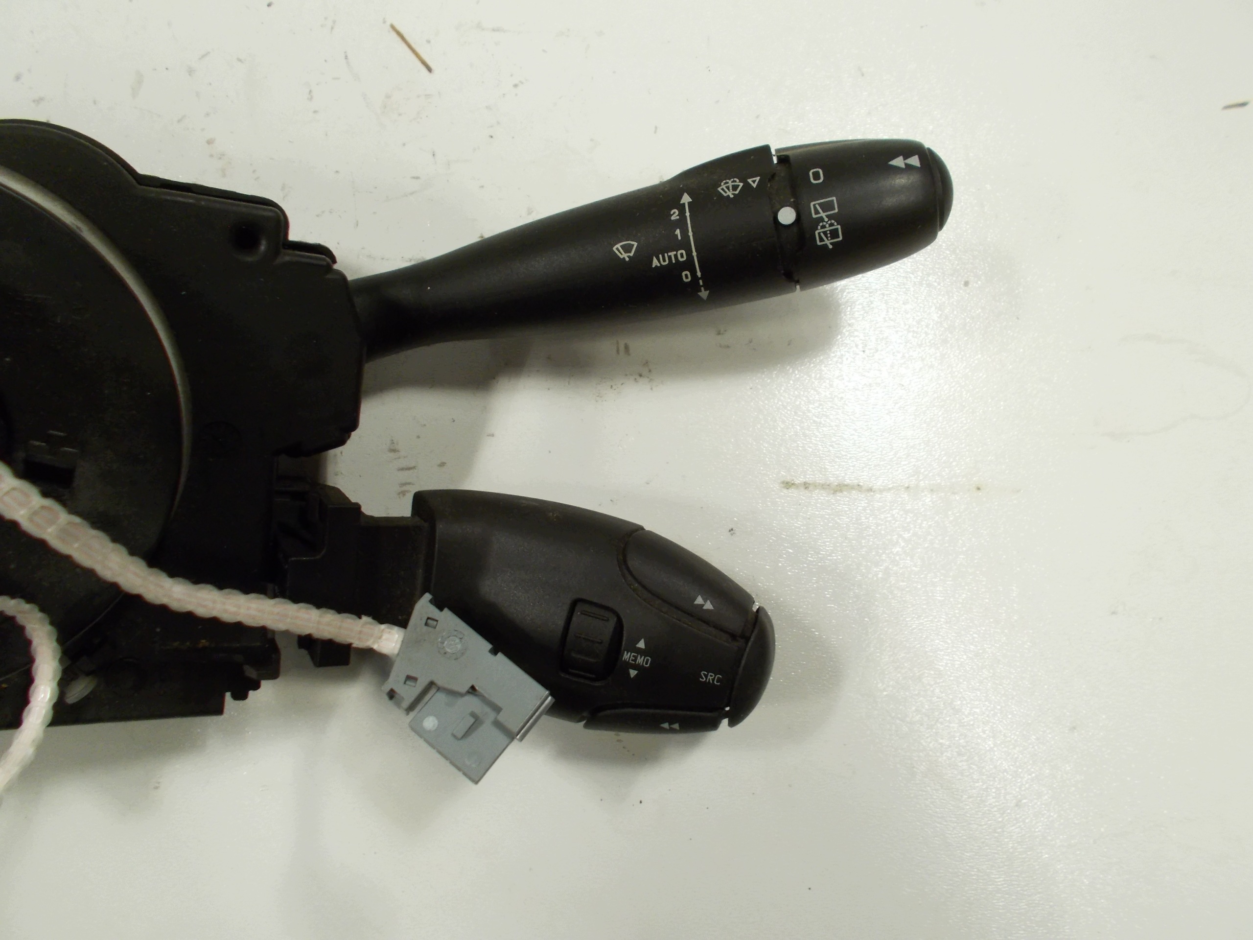 PAJAK commodo bouton ZESP. feux CITROEN PEUGEOT 96605635XT COM2000
