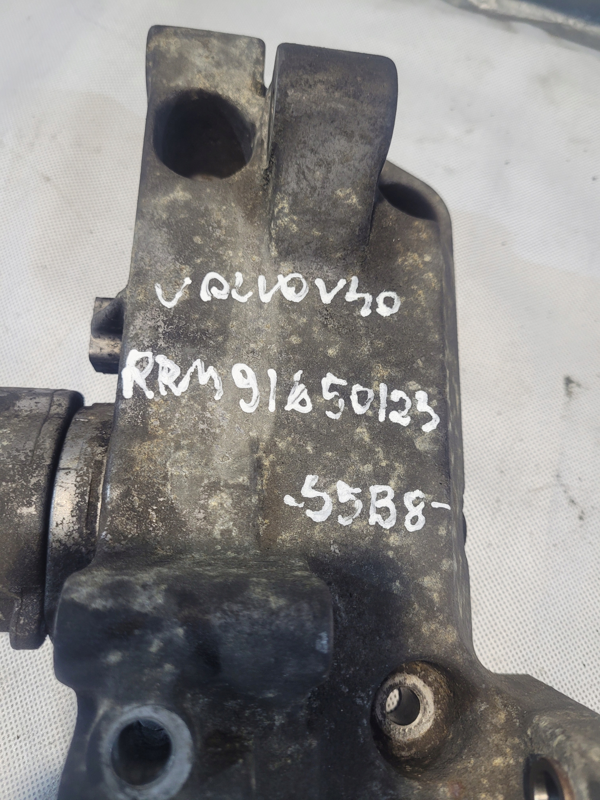 supporto alternatore OE 9146253 VOLVO V40 e 1 99r 1.6B
