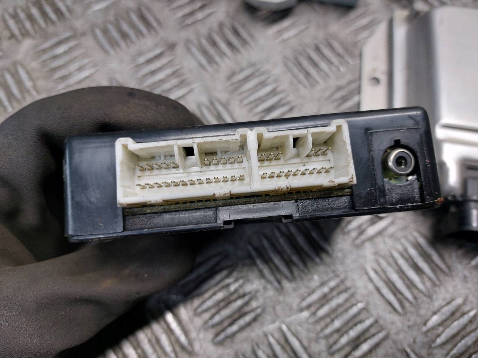 Montaggio STARTOWY KIA SORENTO e 2.5 CRDI 39100-4A720 95400-3E300