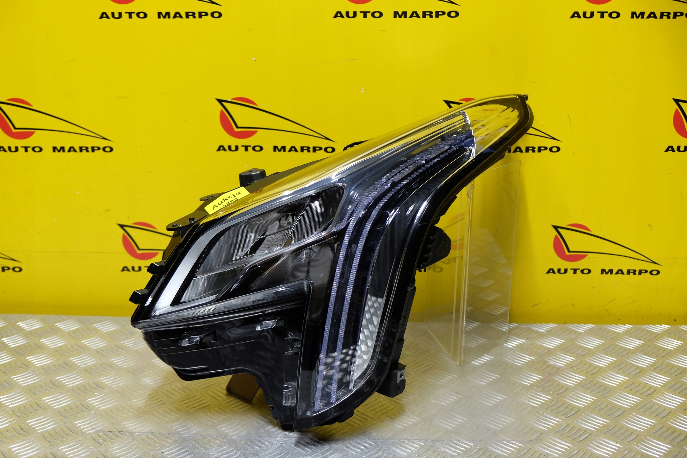 CADILLAC XTS 2018- REFLEKTOR LAMPA LEWA LED USA Typ samochodu 4x4/SUV Samochody osobowe