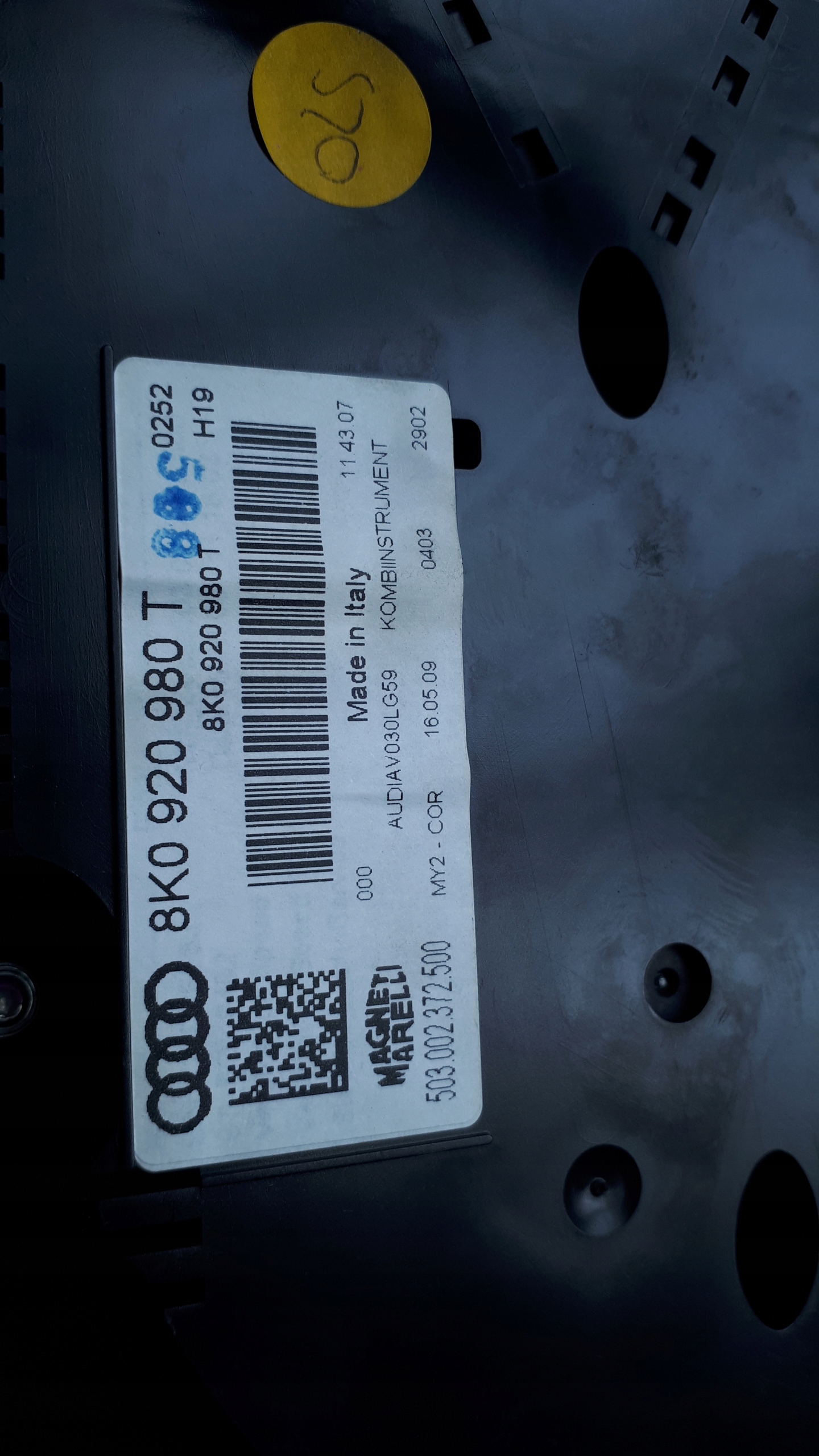 A4 B8 dials dials 2.0 TDI UK below RADARY 8K0920980T