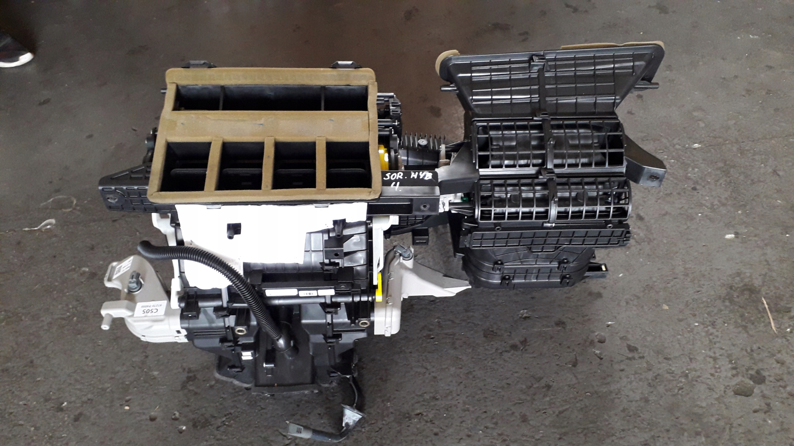 97200-P4210 97200P4210 - KIA SORENTO IV 2020-1.6 T ГИБРИДНЫЙ ОБОГРЕВАТЕЛЬ EUROP