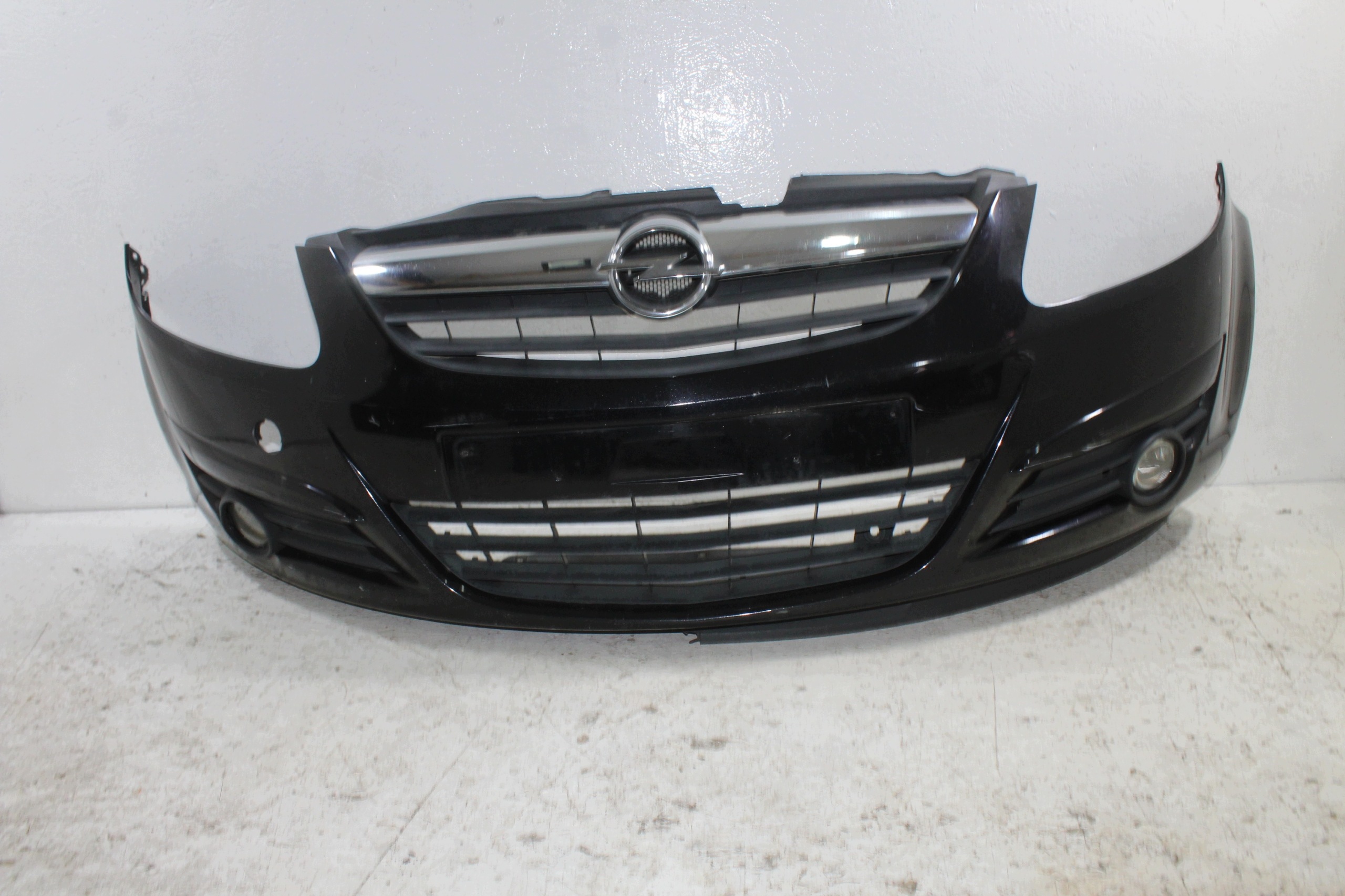 Opel Corsa D bumper front front 13211462