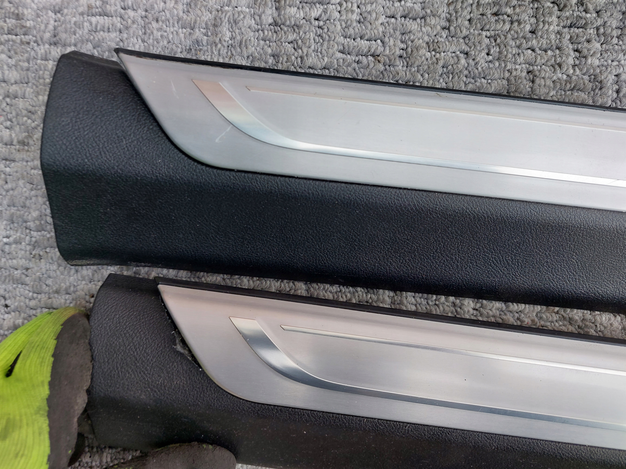 mouldings caps threshold BMW G11 21r