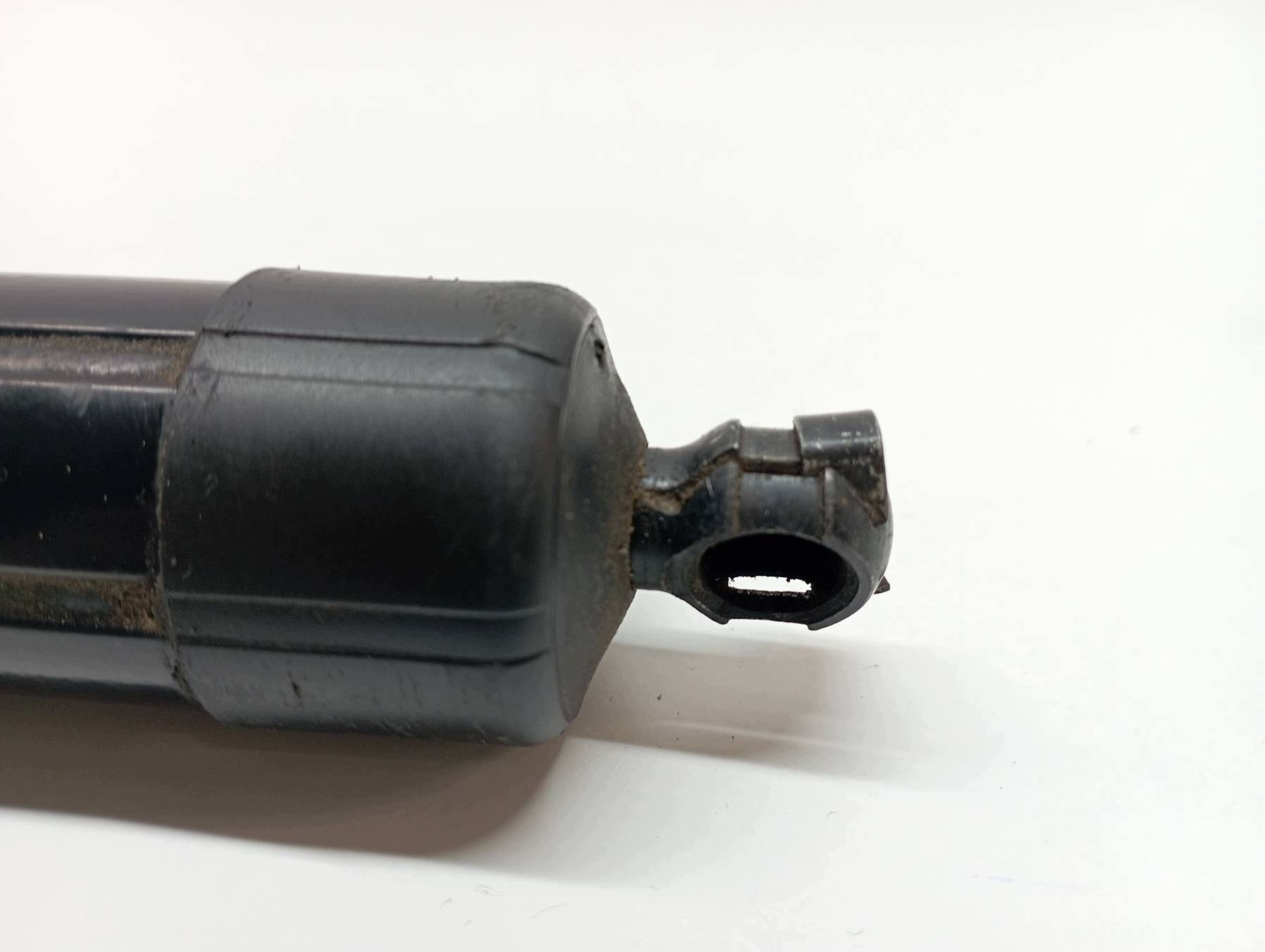 damper bonnet rear part boot 7P 7P5827851J Porsche Cayenne II (2010-2017)