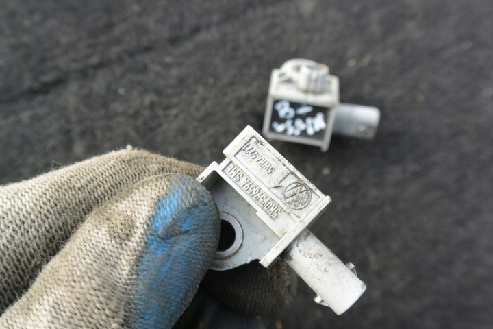 Crashsensor Drucksensor vorne VW PASSAT B7 USA BEETLE