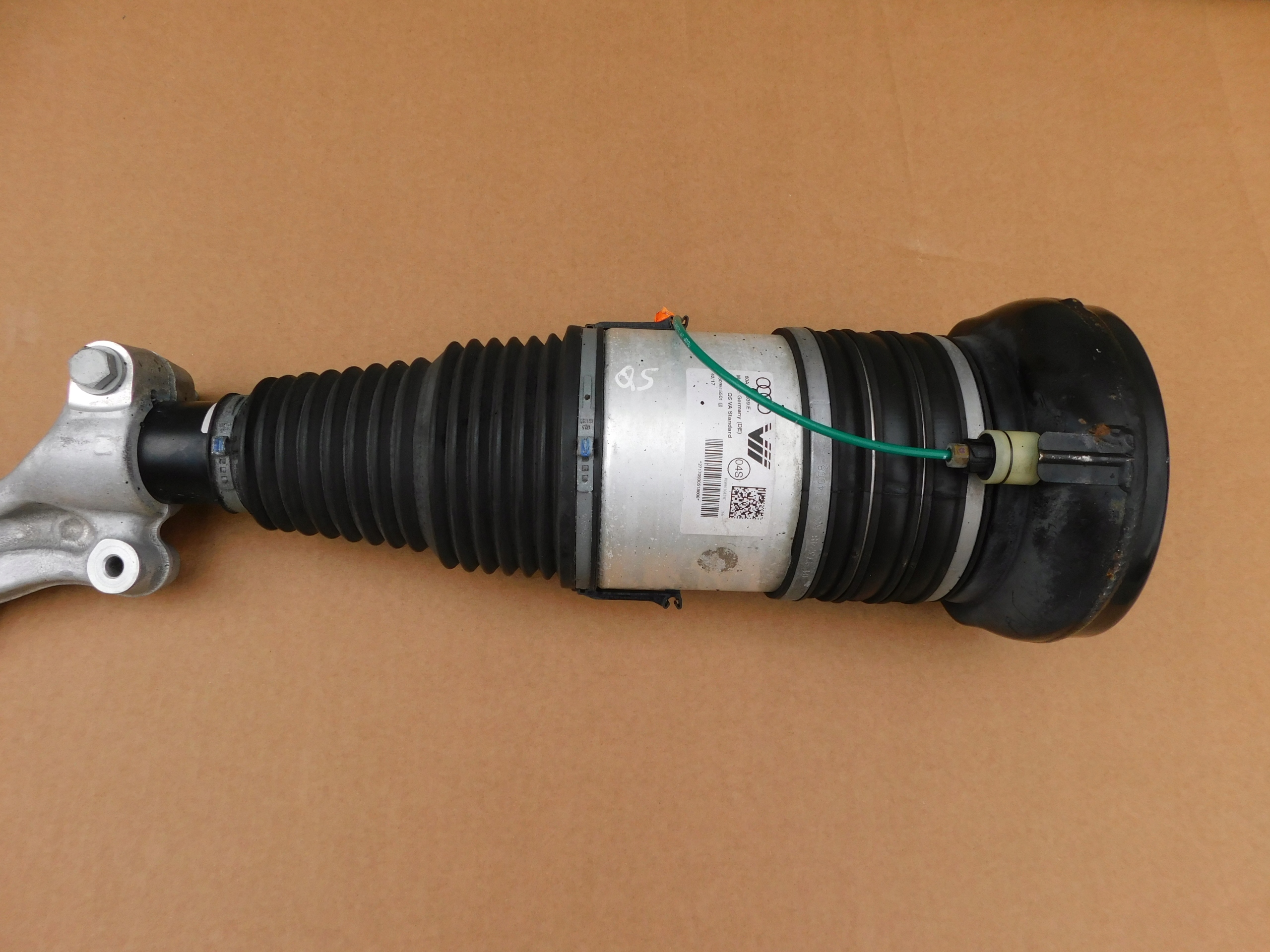 shock absorber pneumatyczny front left Audi Q5 SQ5 OEM 80A616039E