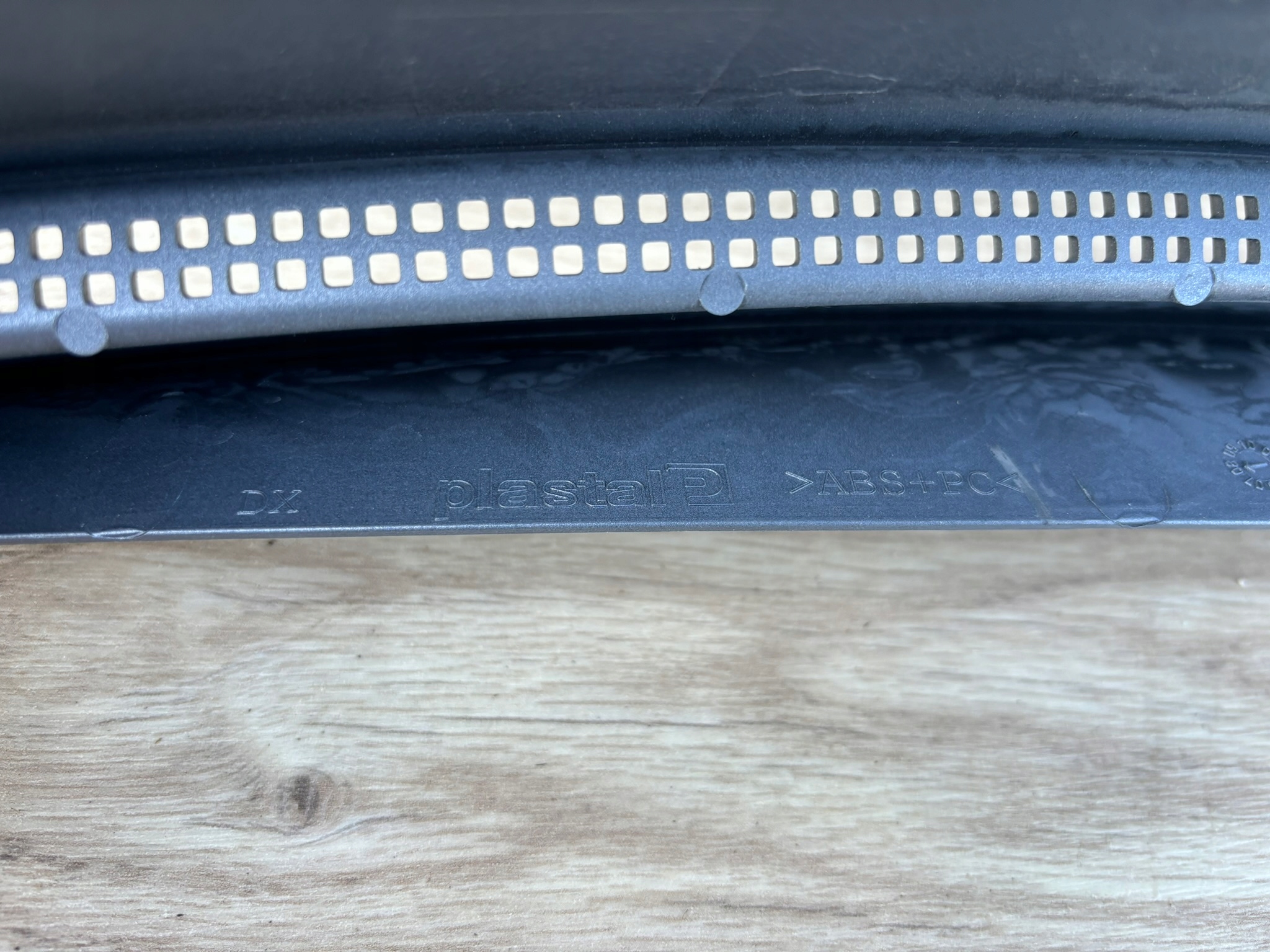 RANGE ROVER VOUGE griglia parafango sinistra Copri CK1UA K69/816
