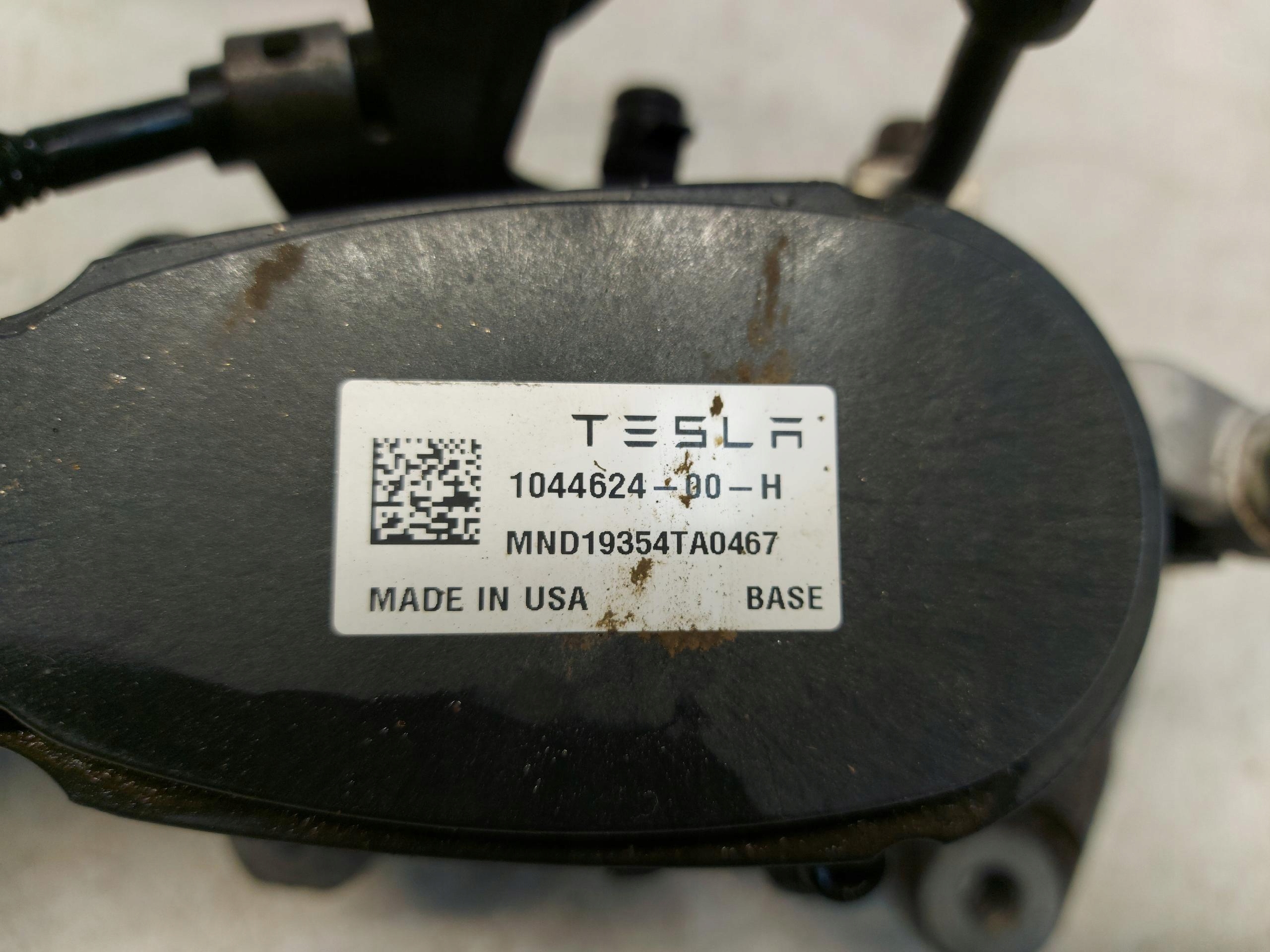 TESLA MODEL 3 caliper brake left right rear part