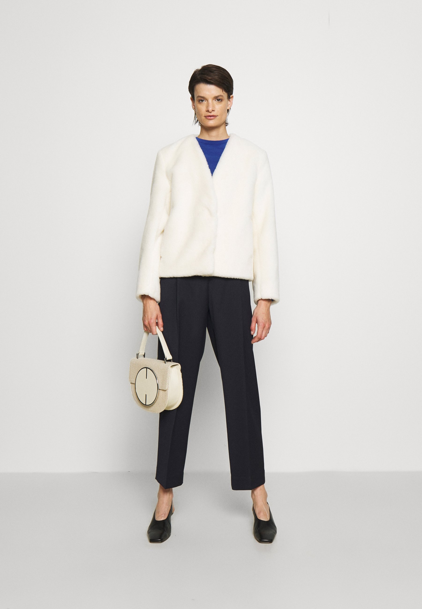 Krátký kabát z alpaky Dagmar 38