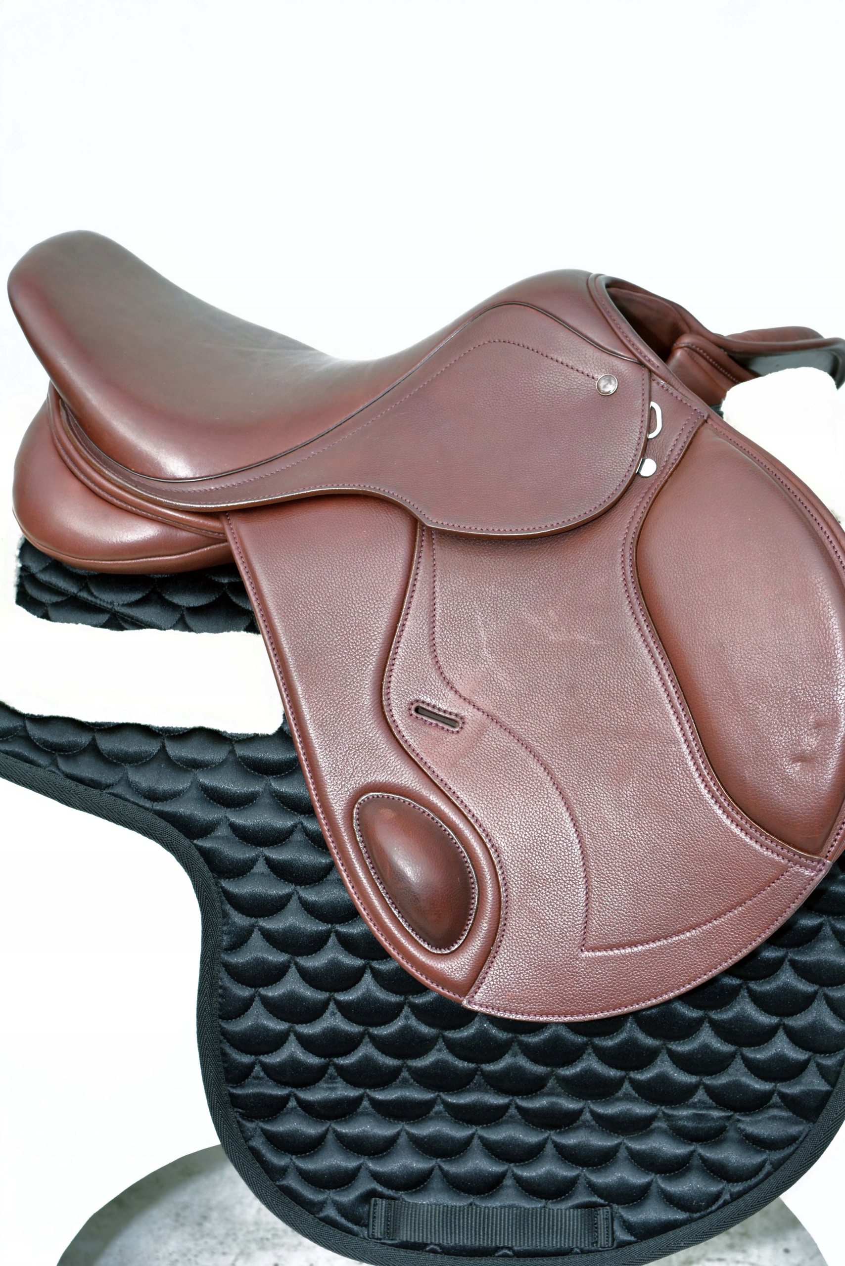 Siodło Skokowe Z Wymienym Łękiem 17,5C- Łęk 24/26