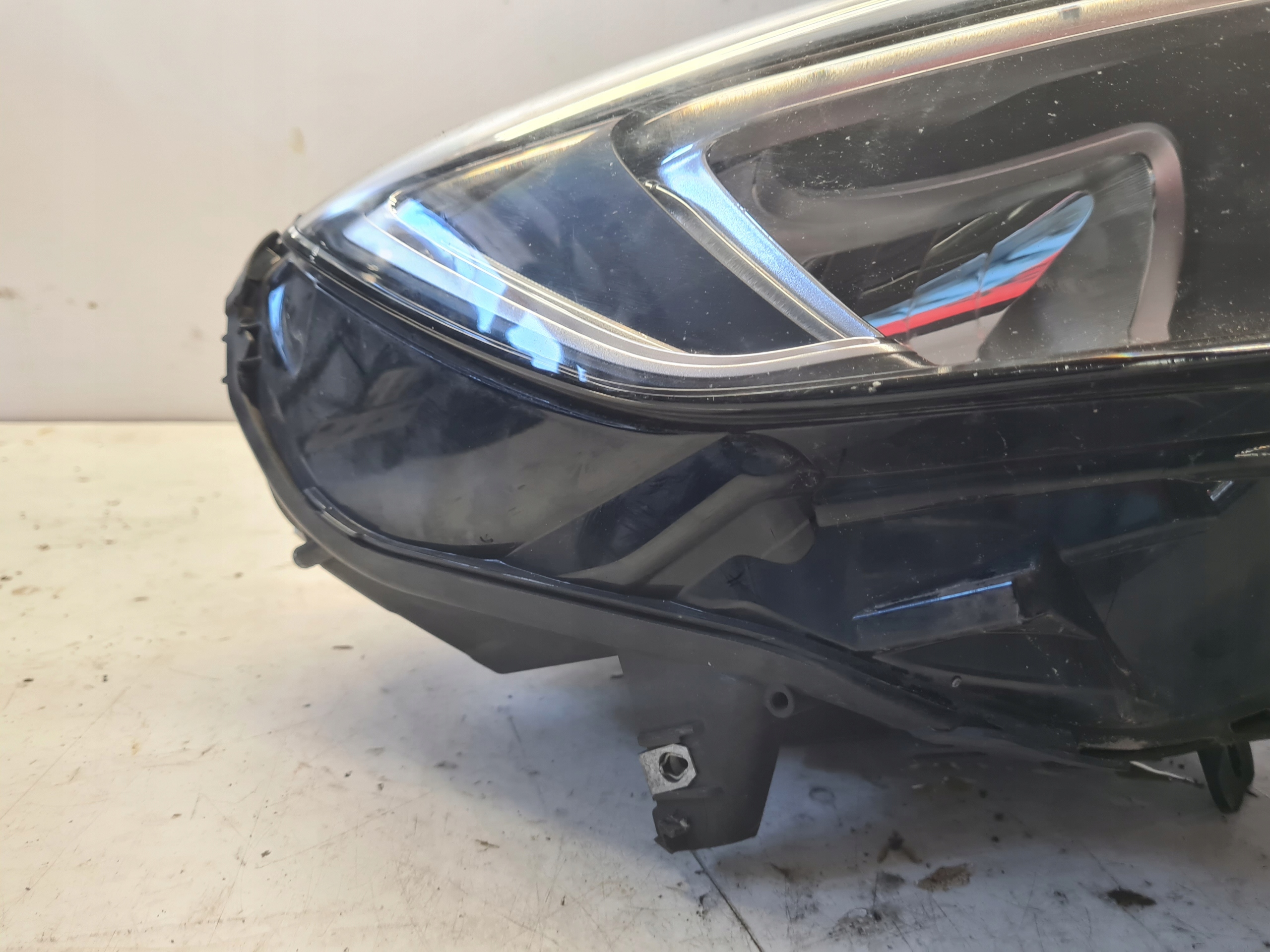 OPEL INSIGNIA B REFLEKTOR light right front right front ZWYKLA ANGLIK