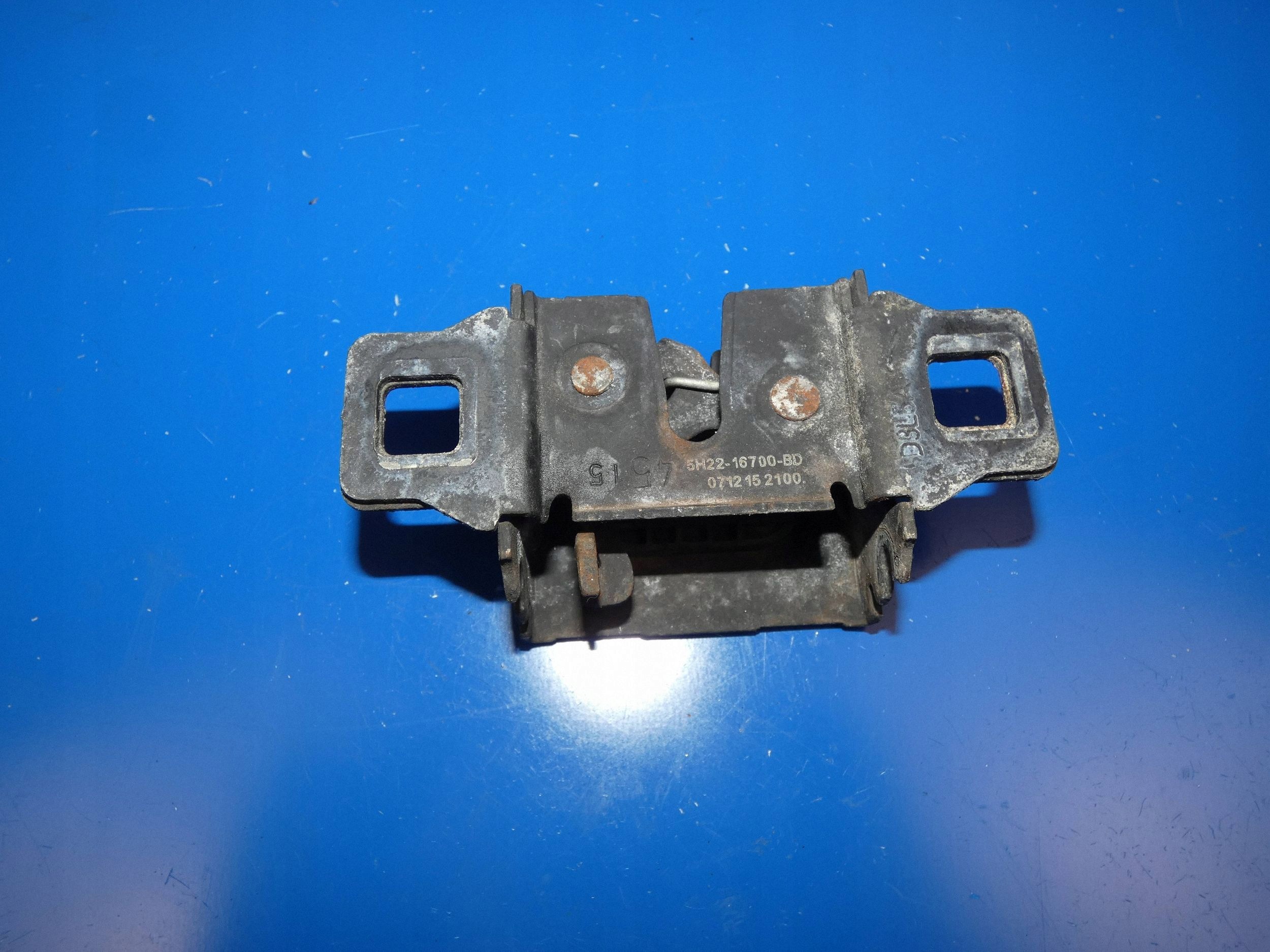 JAGUAR XF II X260 XE X760 bonnet latch lock left front