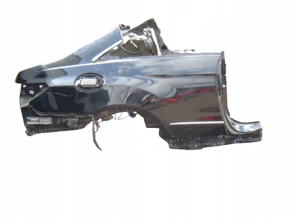 MERCEDES W207 LIFT 13- BŁOTNIK ĆWIARTKA PRAWY TYŁ