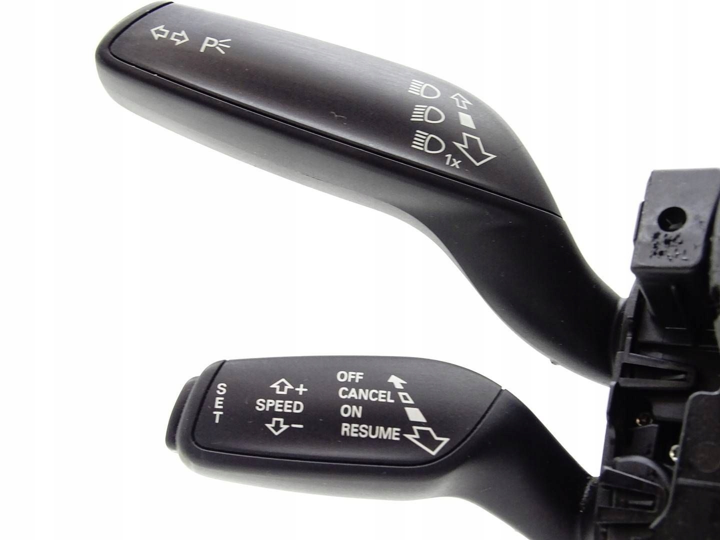 steering wheel levers and controls ring control AUDI A4 B8 LIFT 4G8953502AD 8K0953568Q